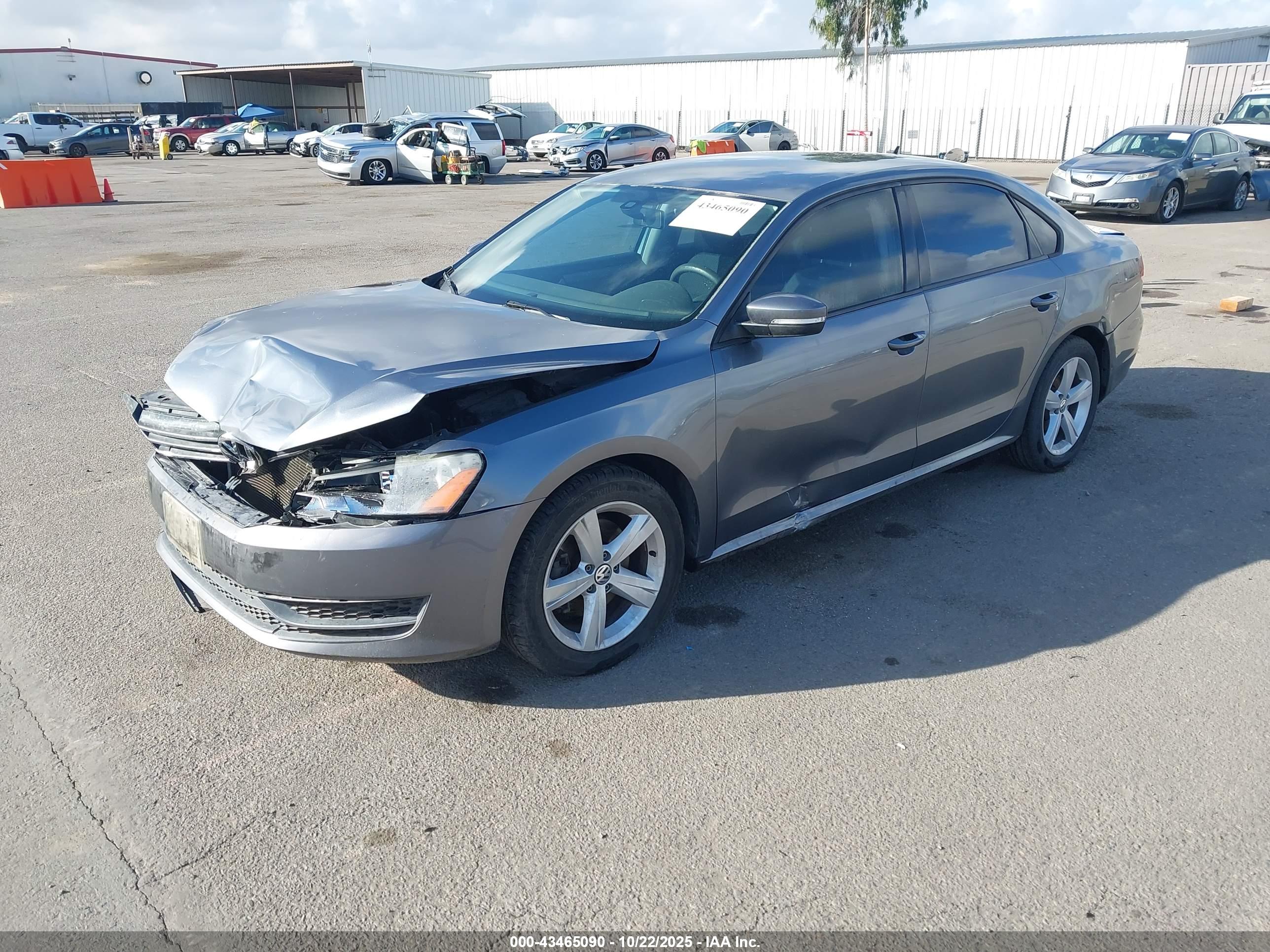 VOLKSWAGEN PASSAT image 2