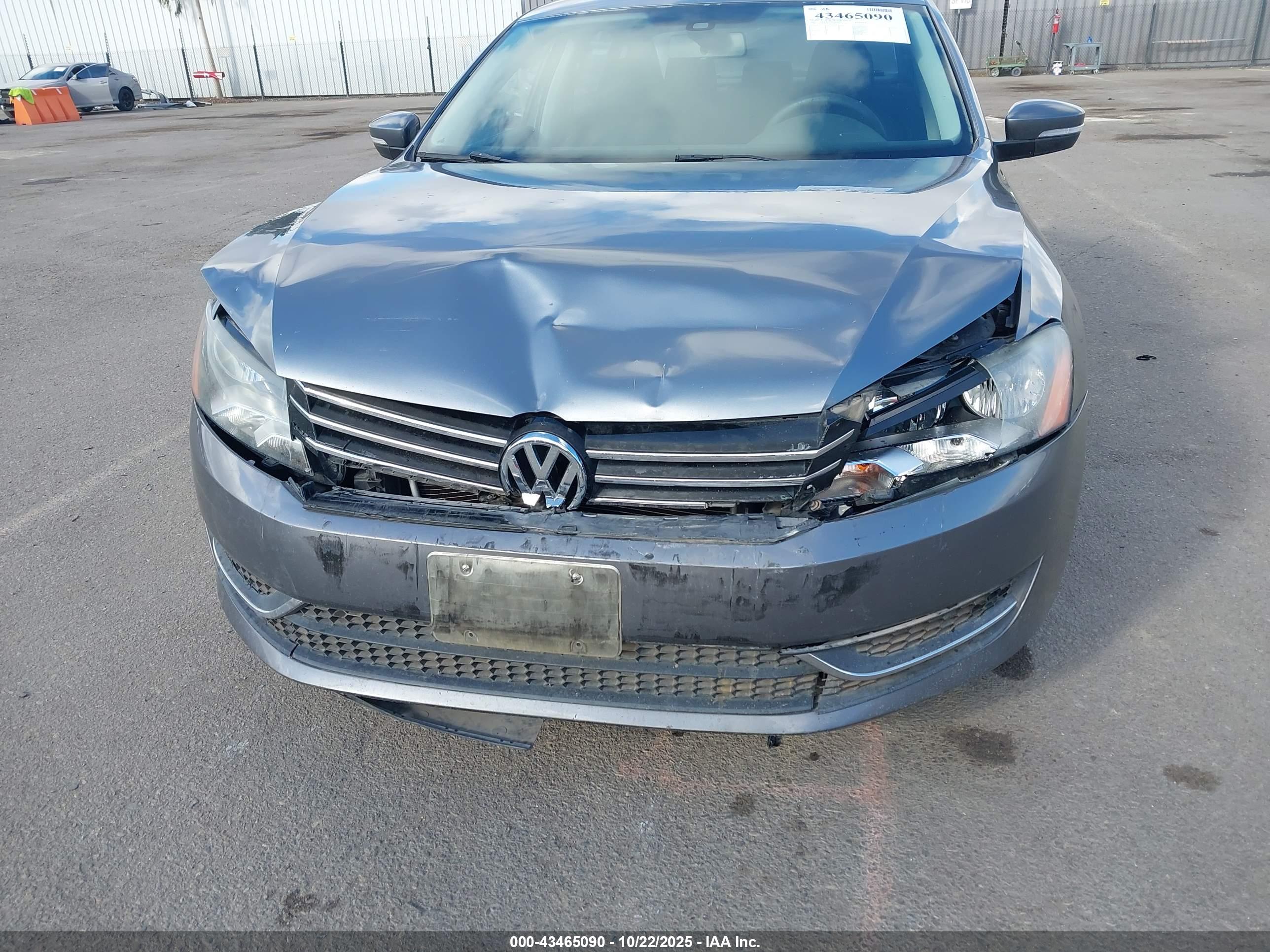 VOLKSWAGEN PASSAT image 6