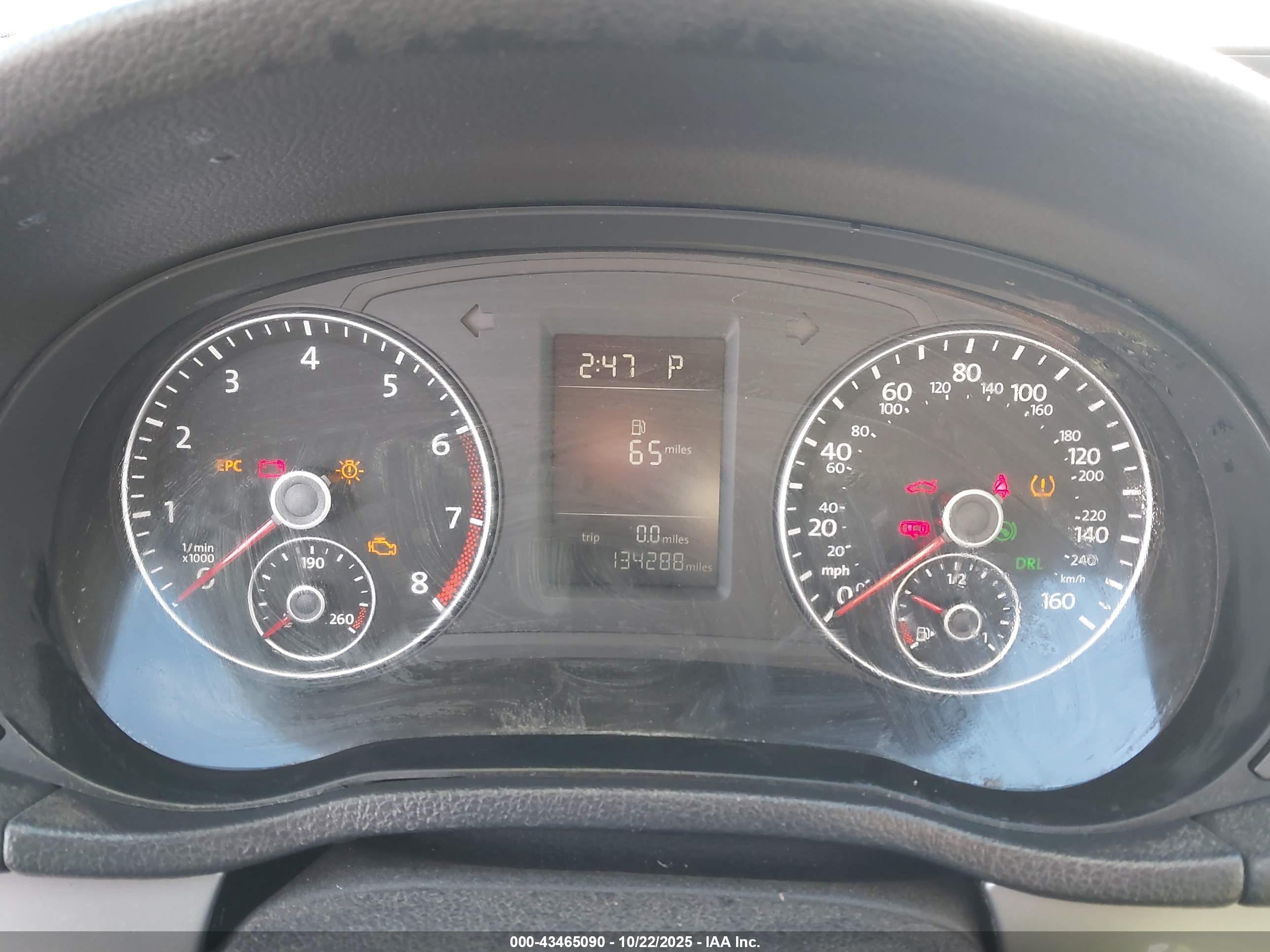 VOLKSWAGEN PASSAT image 7