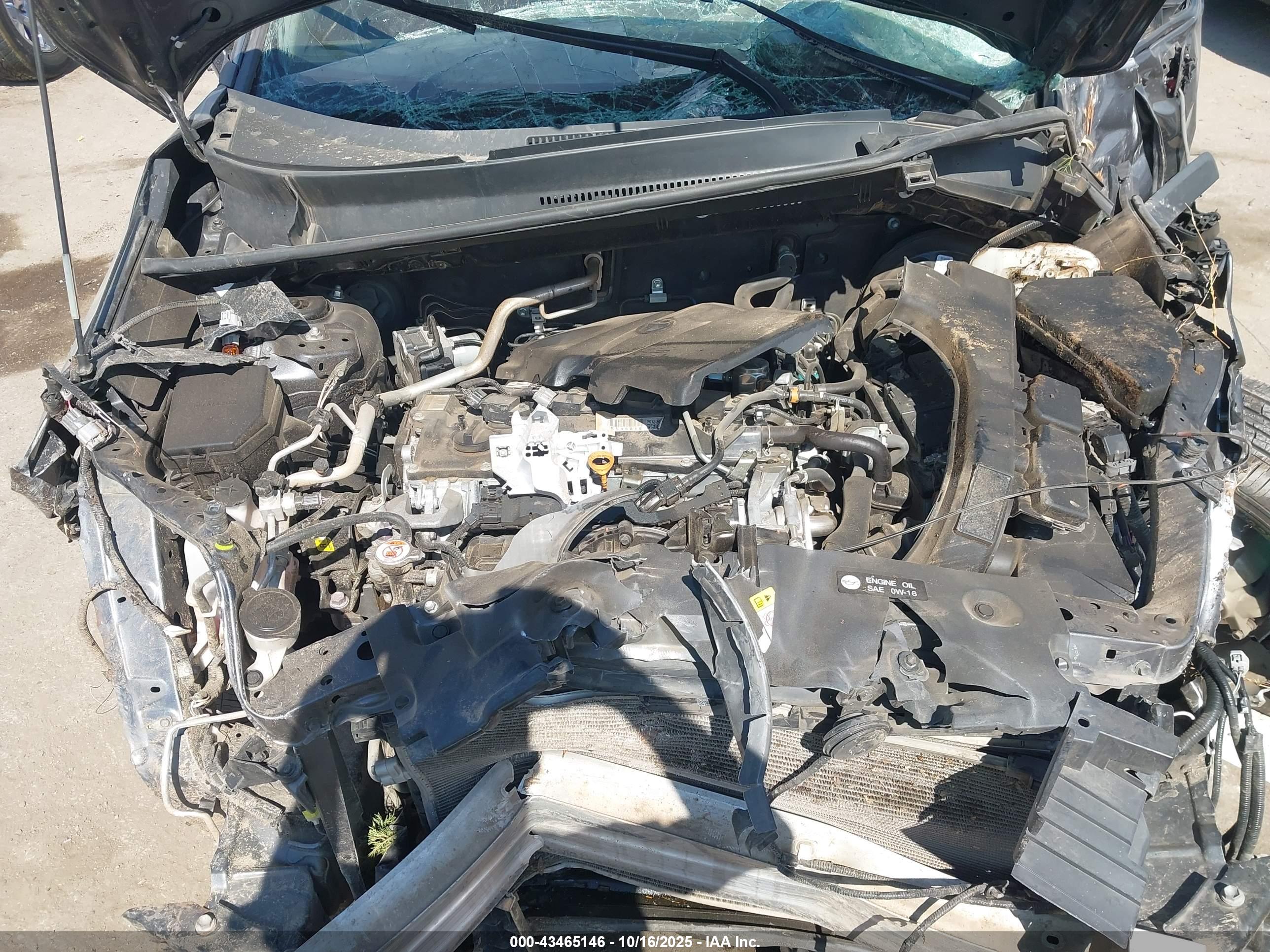 TOYOTA RAV4 image 10