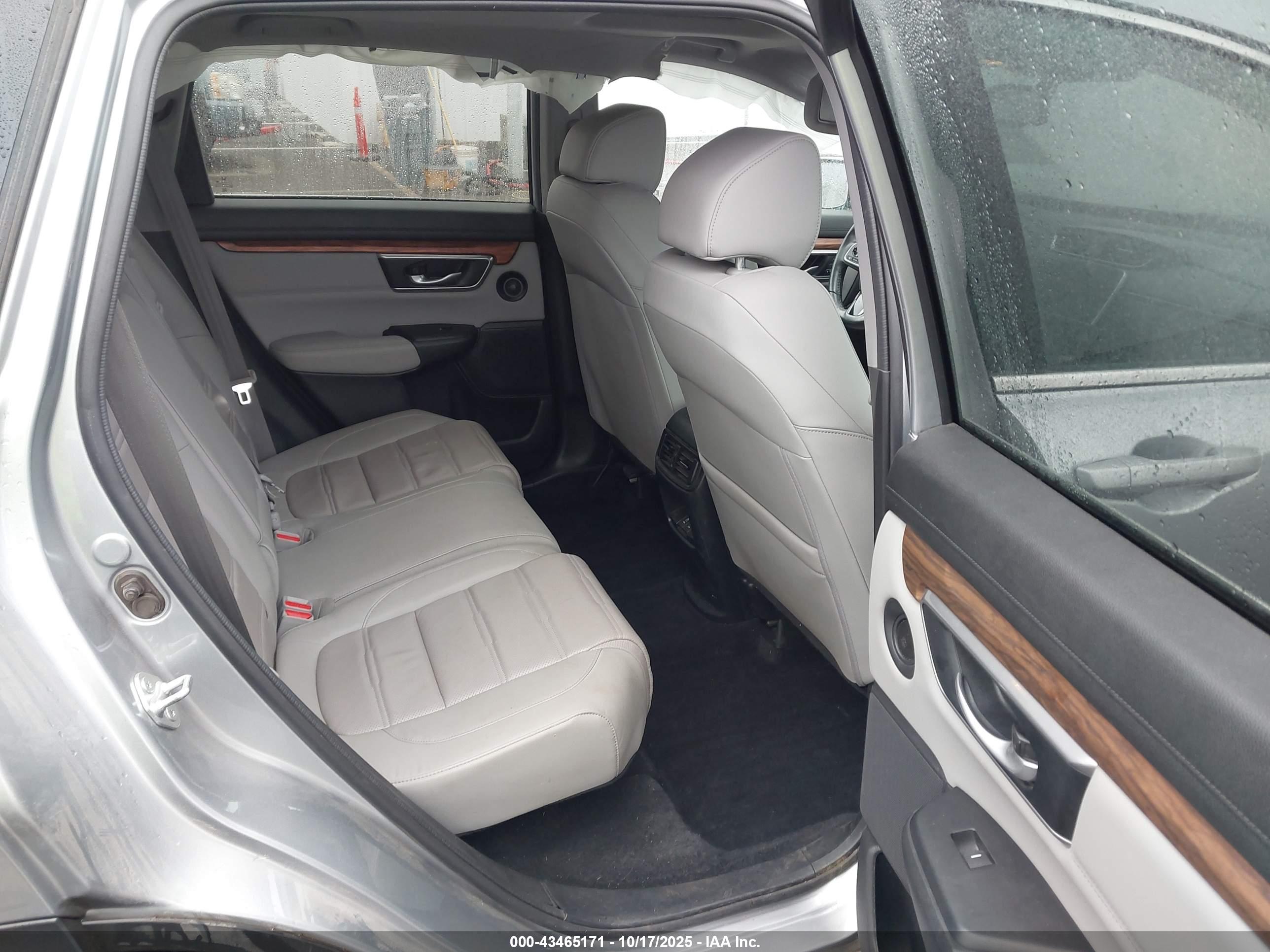 HONDA CR-V image 8