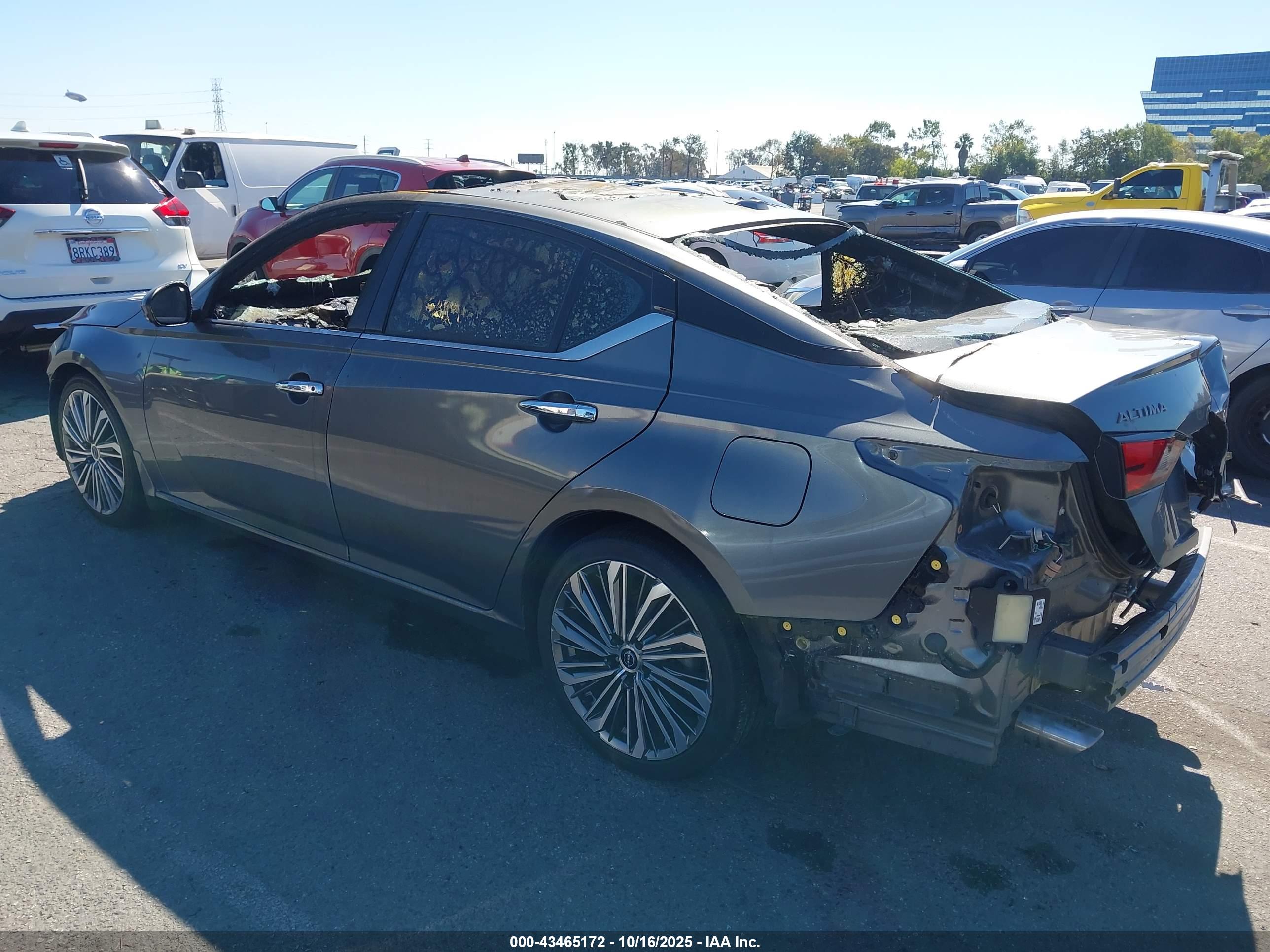 NISSAN ALTIMA image 3