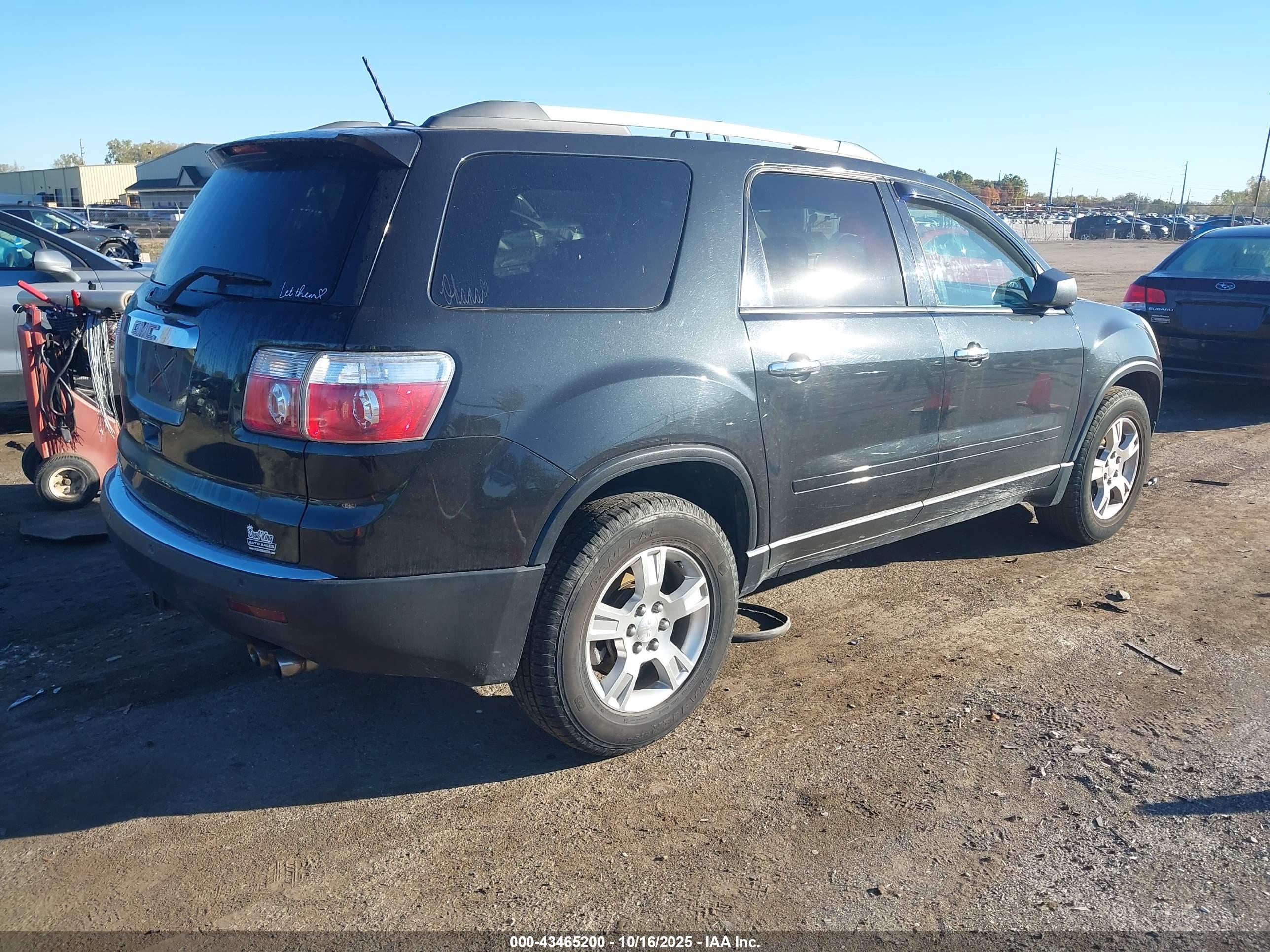 GMC ACADIA image 4