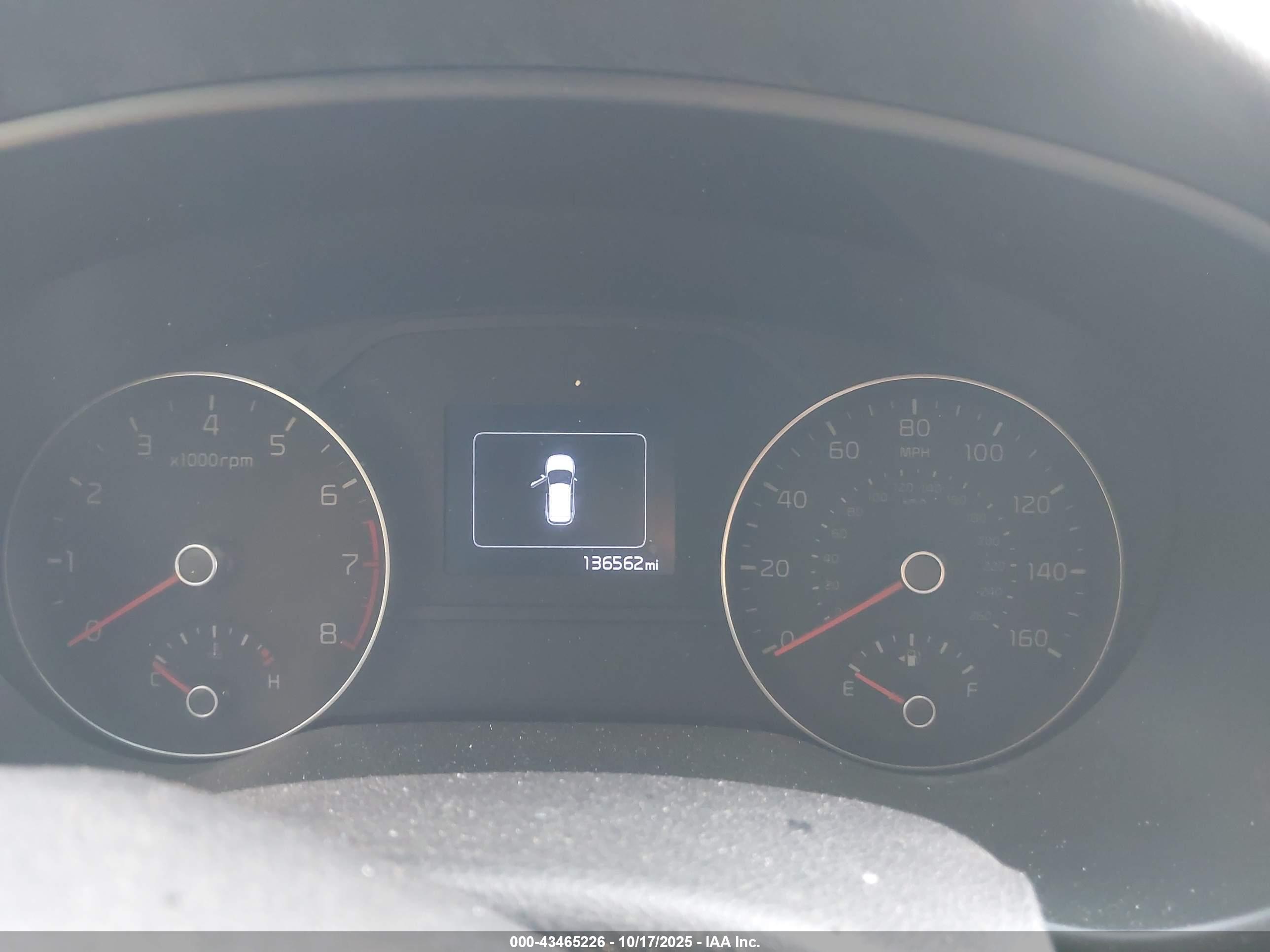 KIA SPORTAGE image 7
