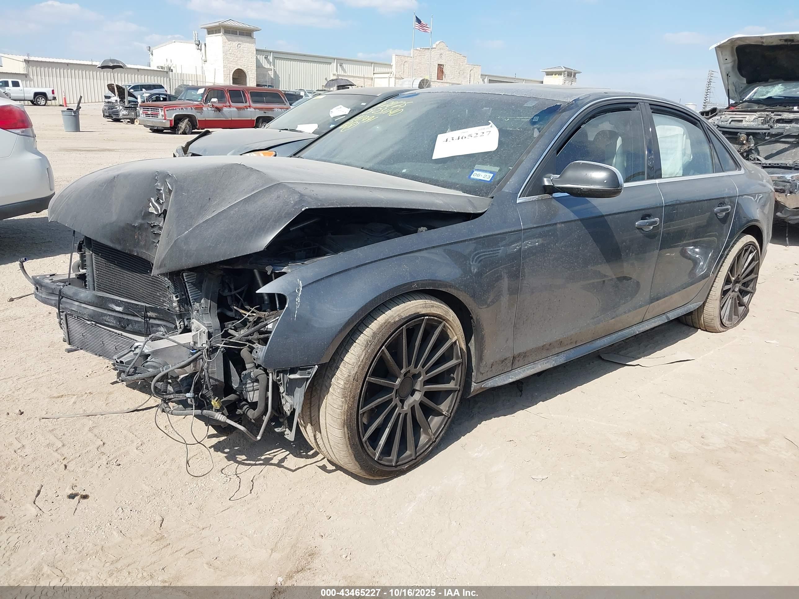 AUDI S4 image 2