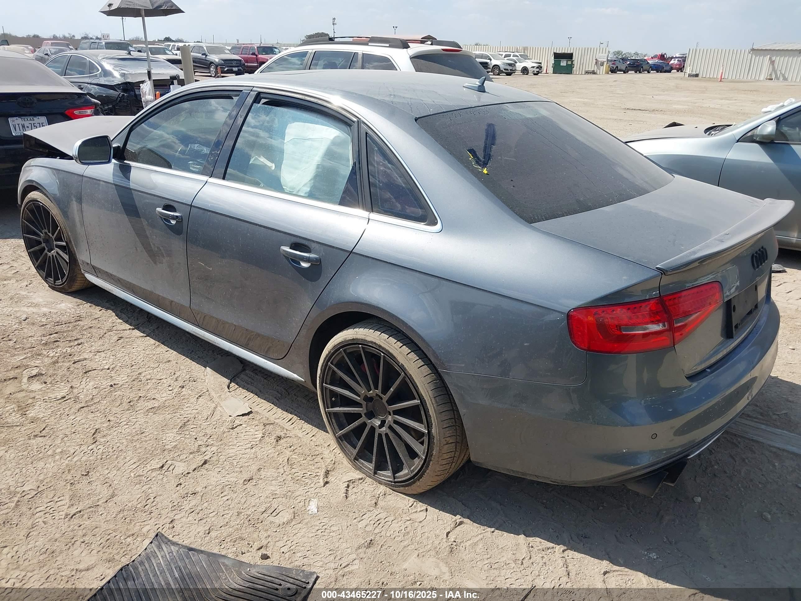 AUDI S4 image 3
