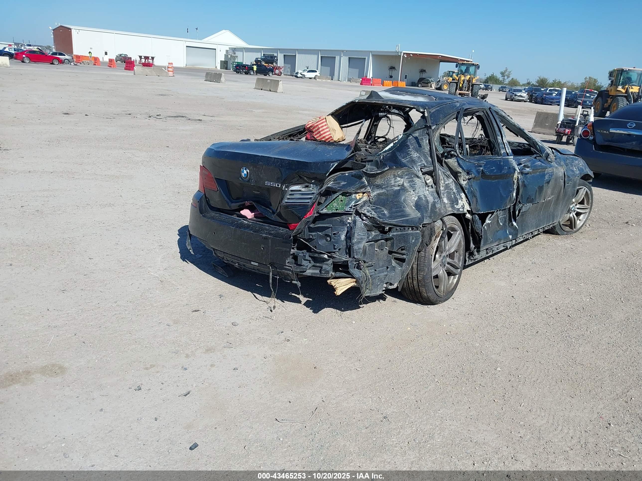 BMW 550I image 4