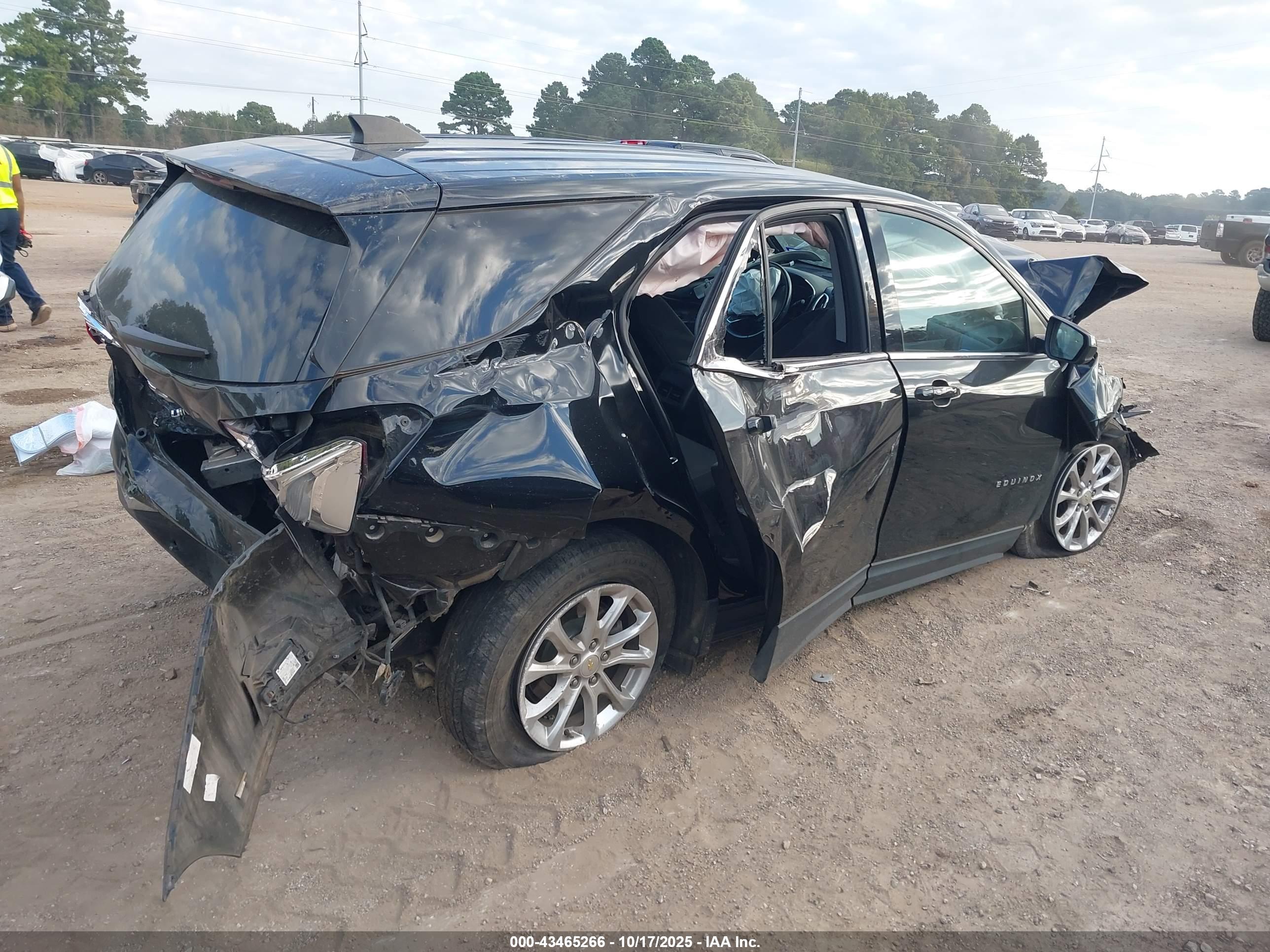 CHEVROLET EQUINOX image 4