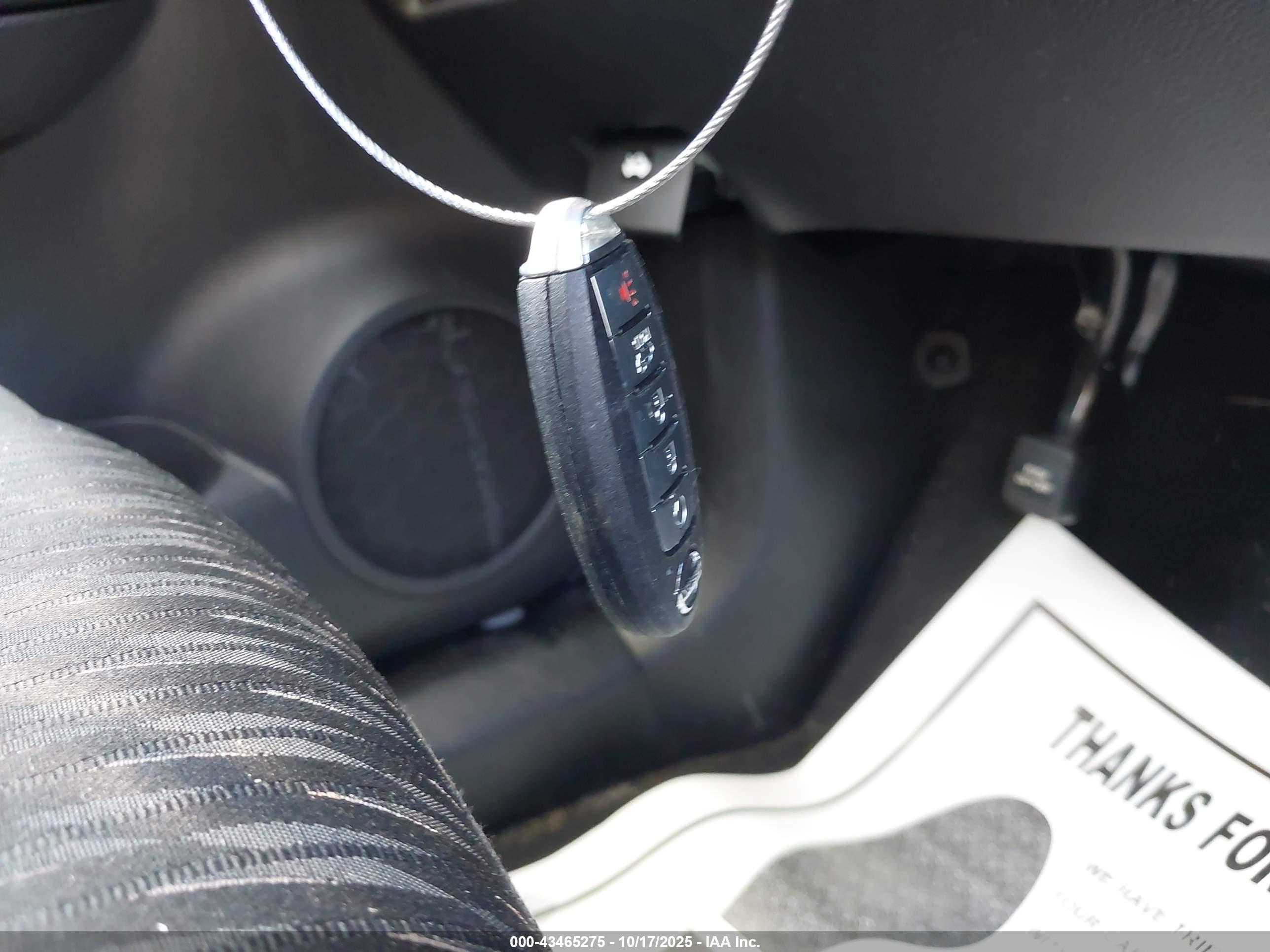NISSAN ROGUE image 11