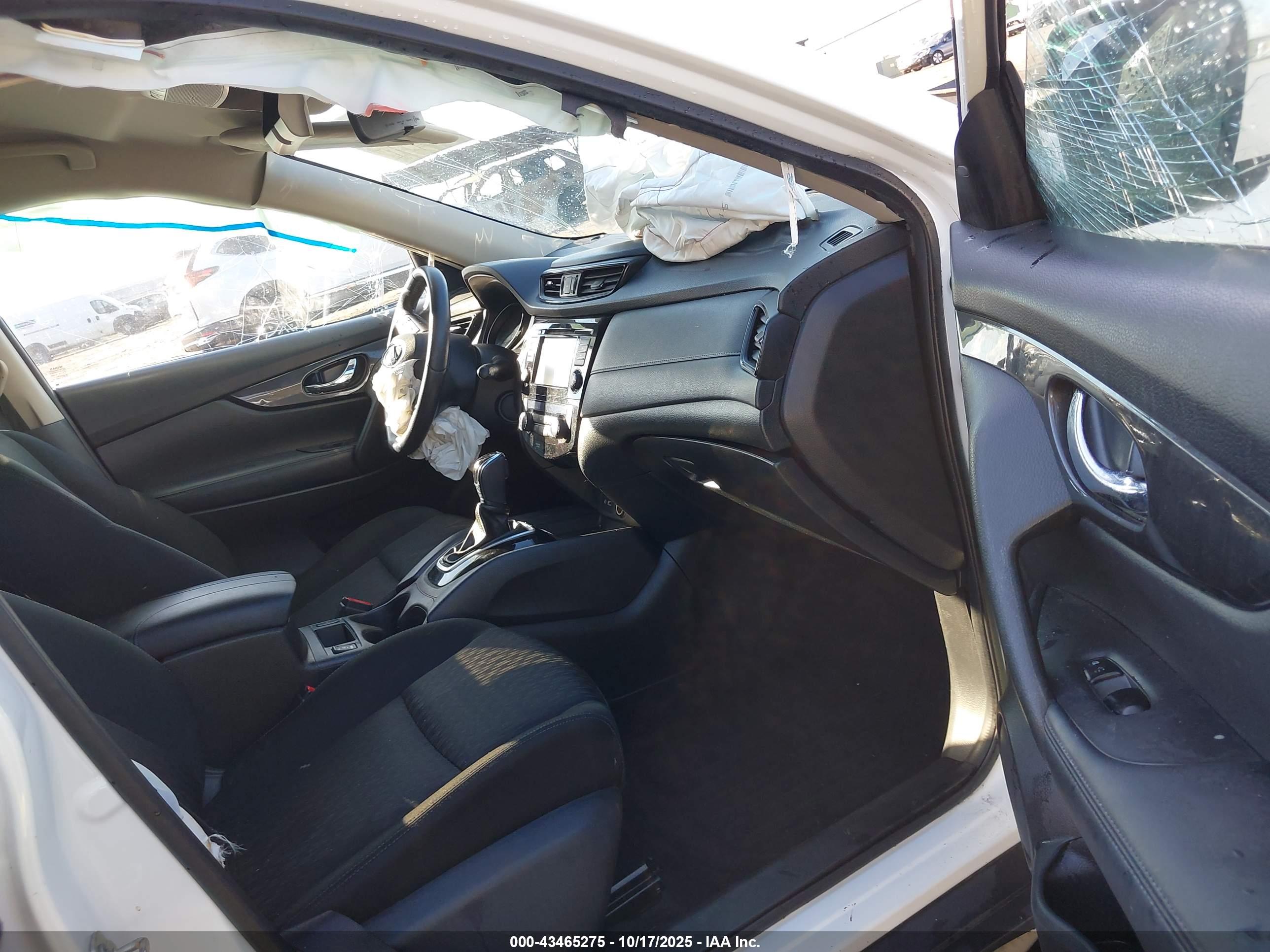 NISSAN ROGUE image 5