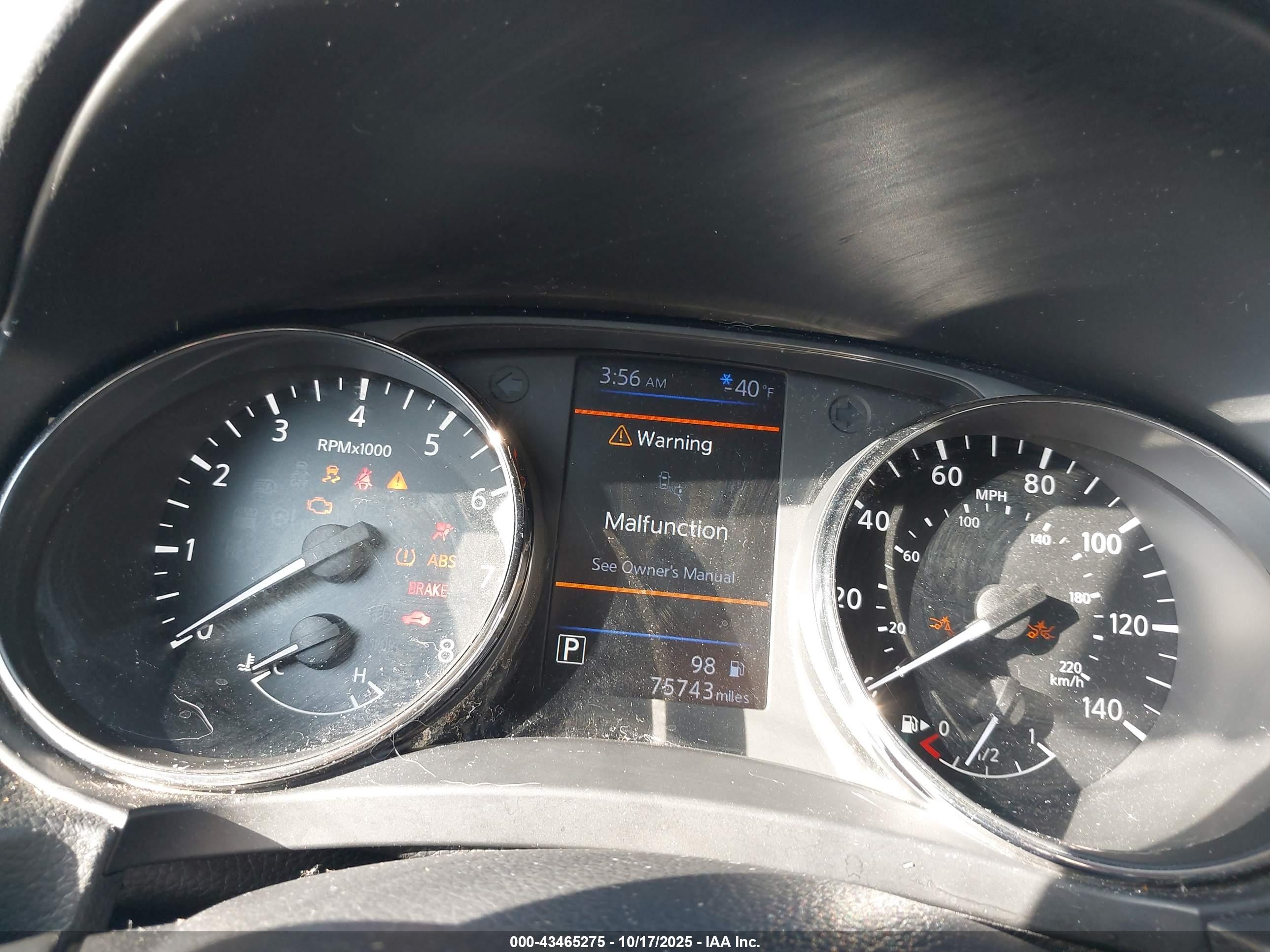 NISSAN ROGUE image 7