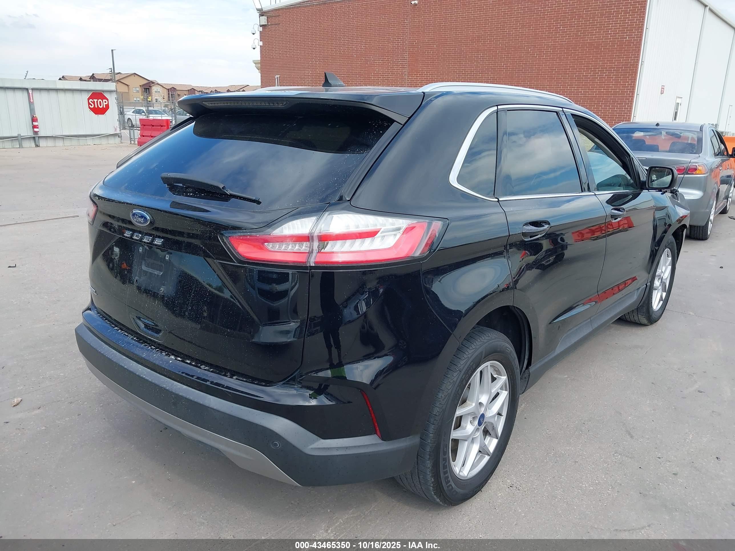 FORD EDGE image 4