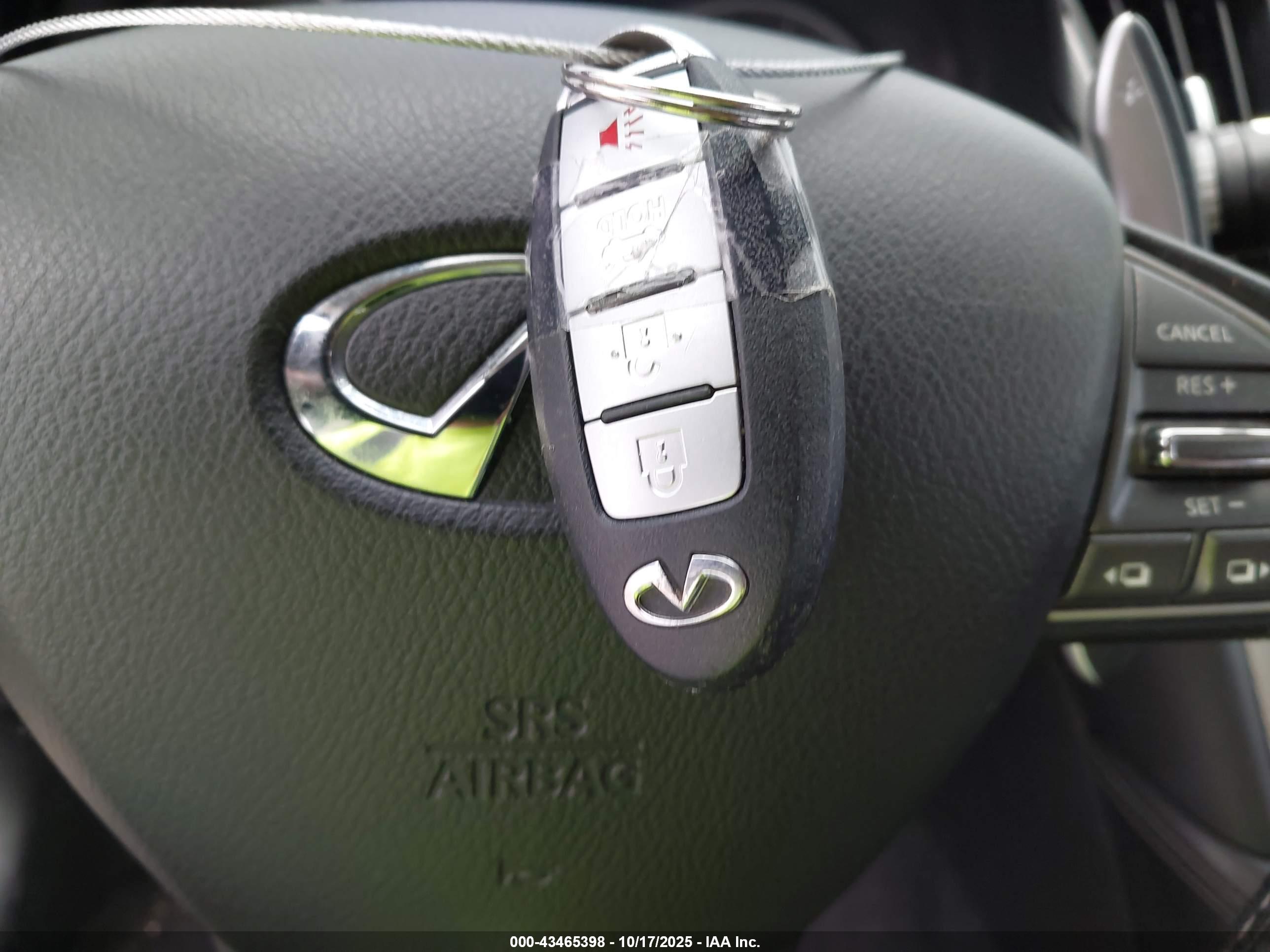 INFINITI Q50 image 11