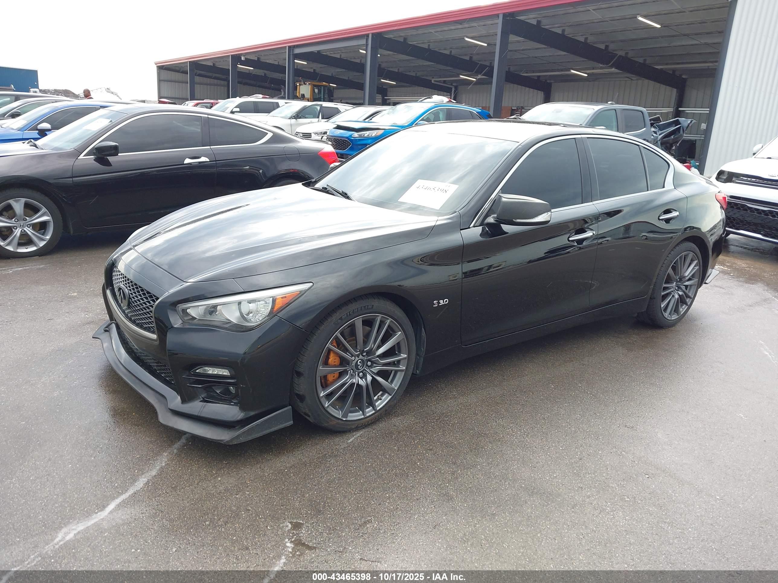 INFINITI Q50 image 2