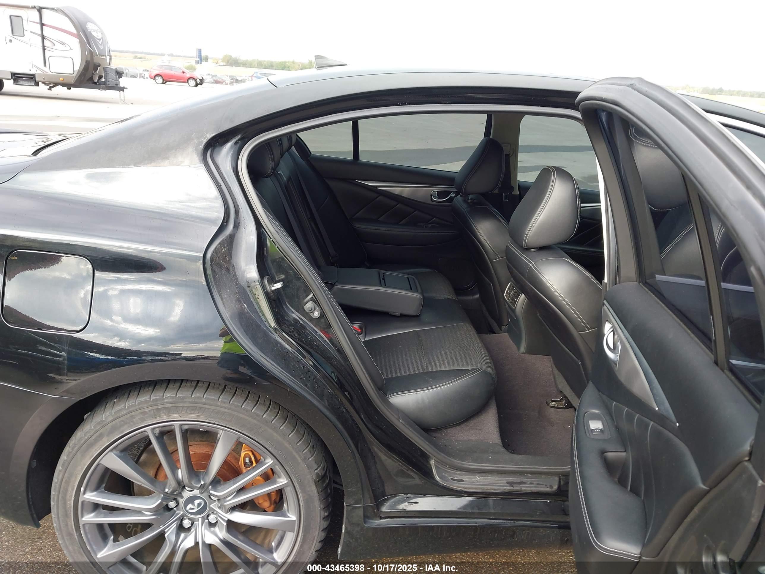INFINITI Q50 image 8