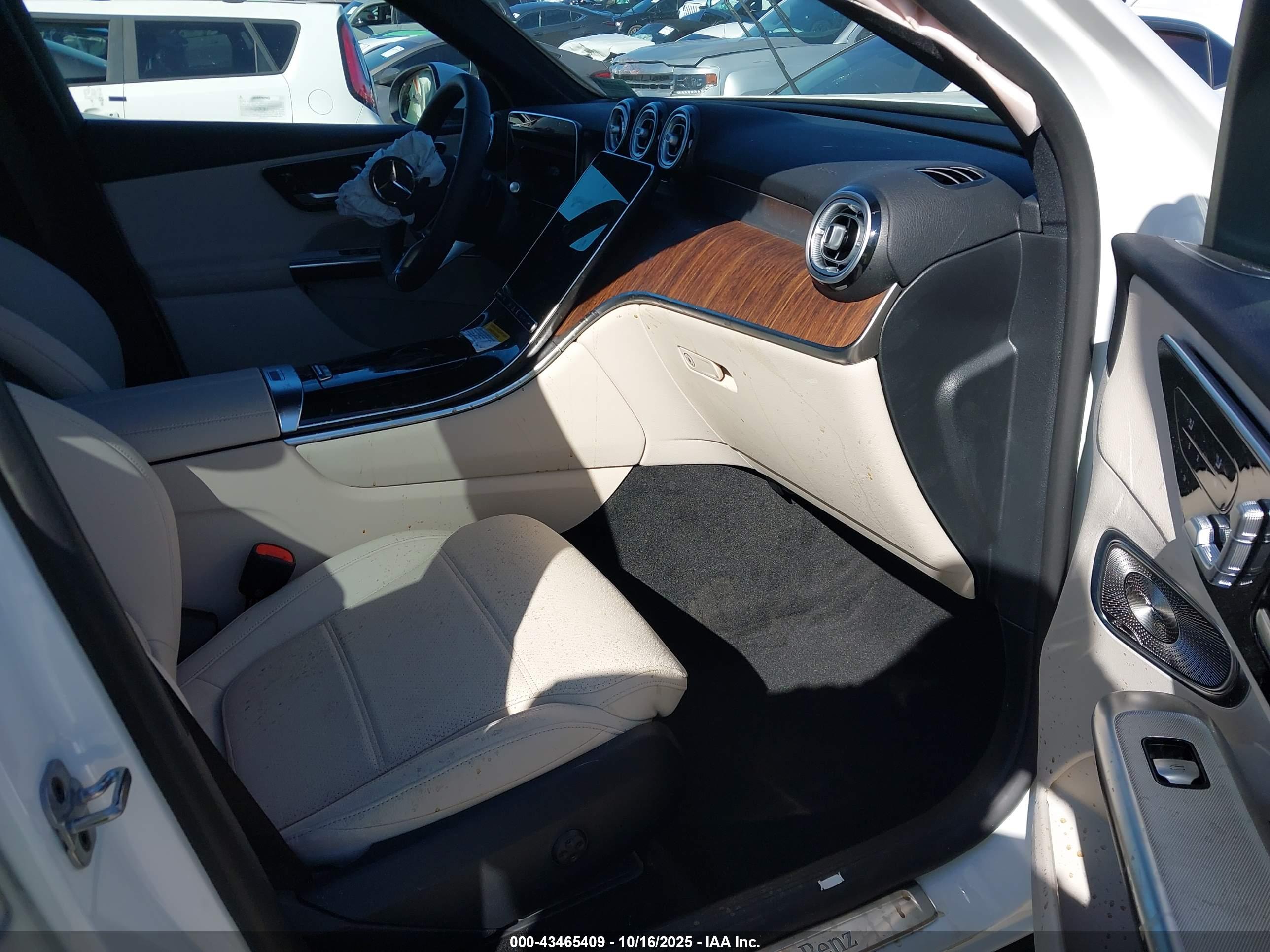MERCEDES-BENZ GLC image 5