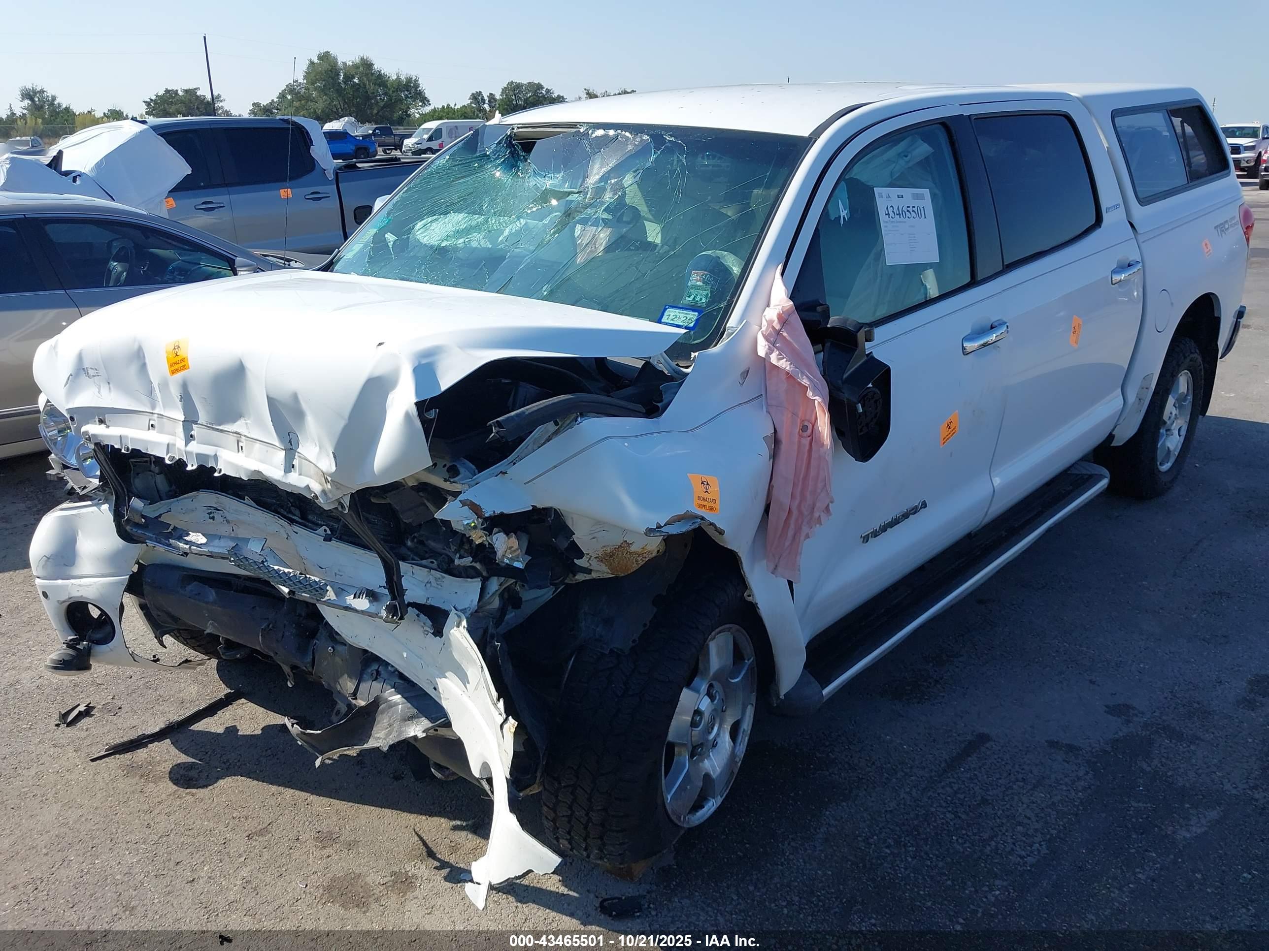 TOYOTA TUNDRA image 2