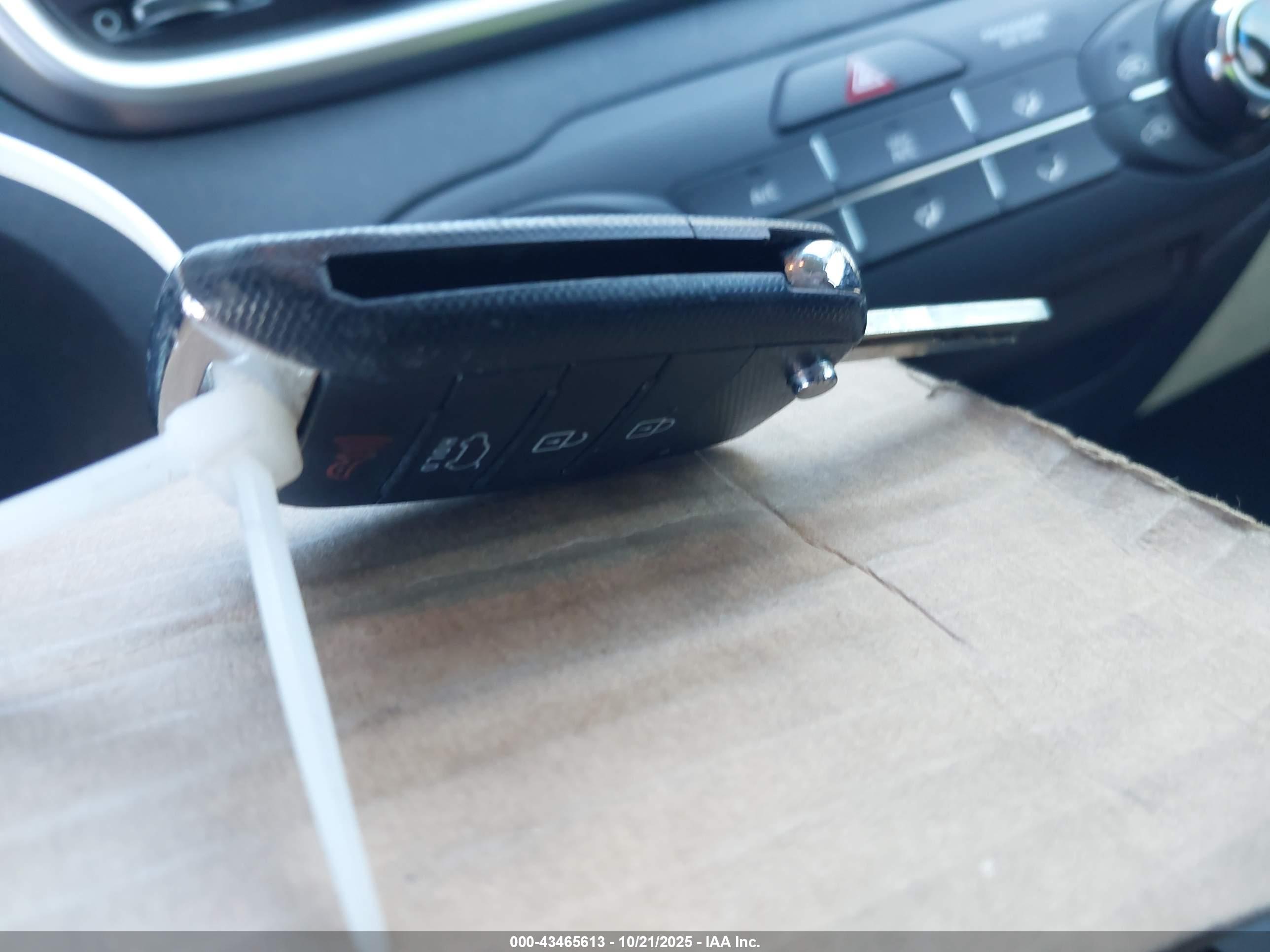 KIA SORENTO image 11