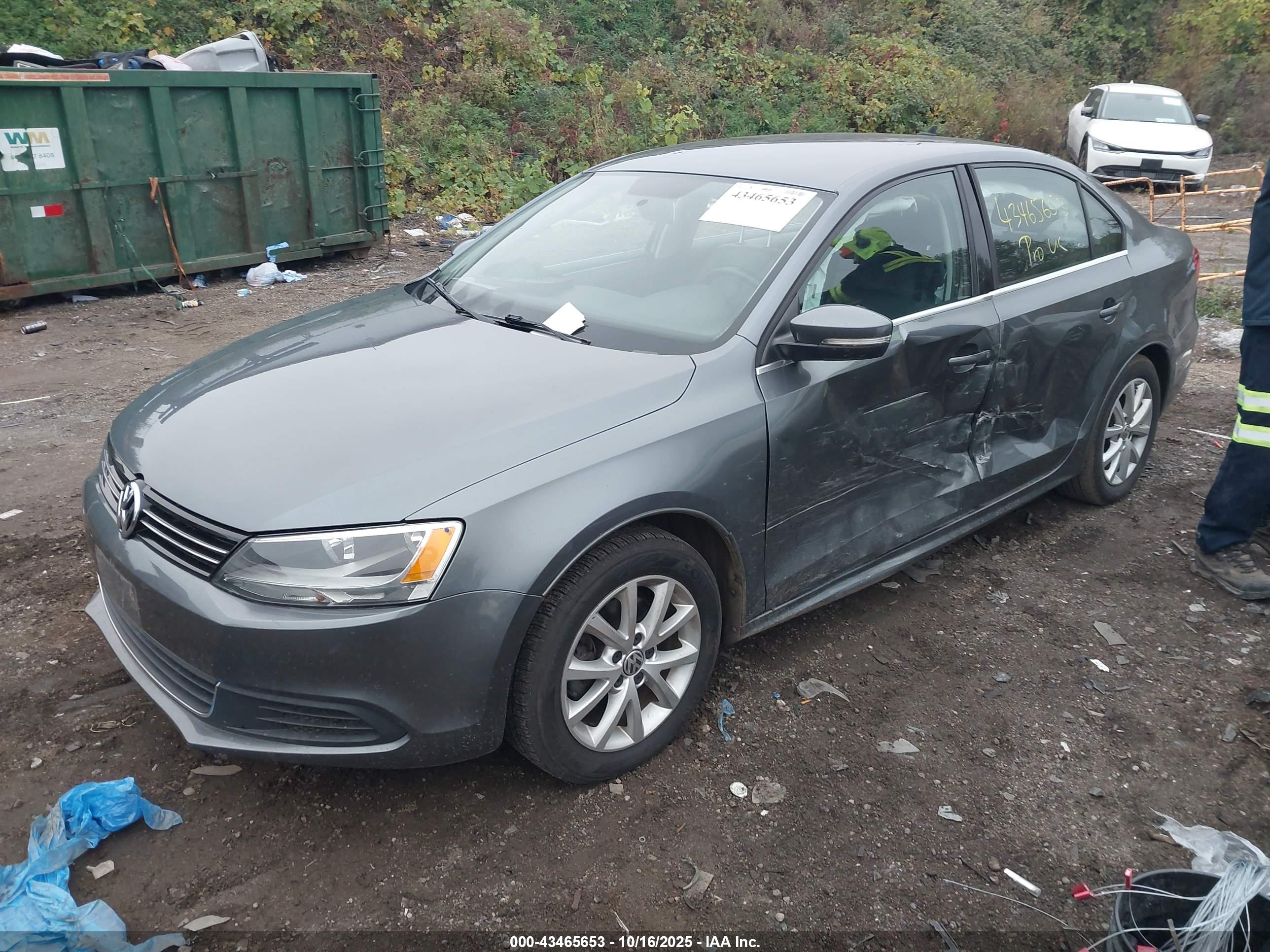 VOLKSWAGEN JETTA image 2