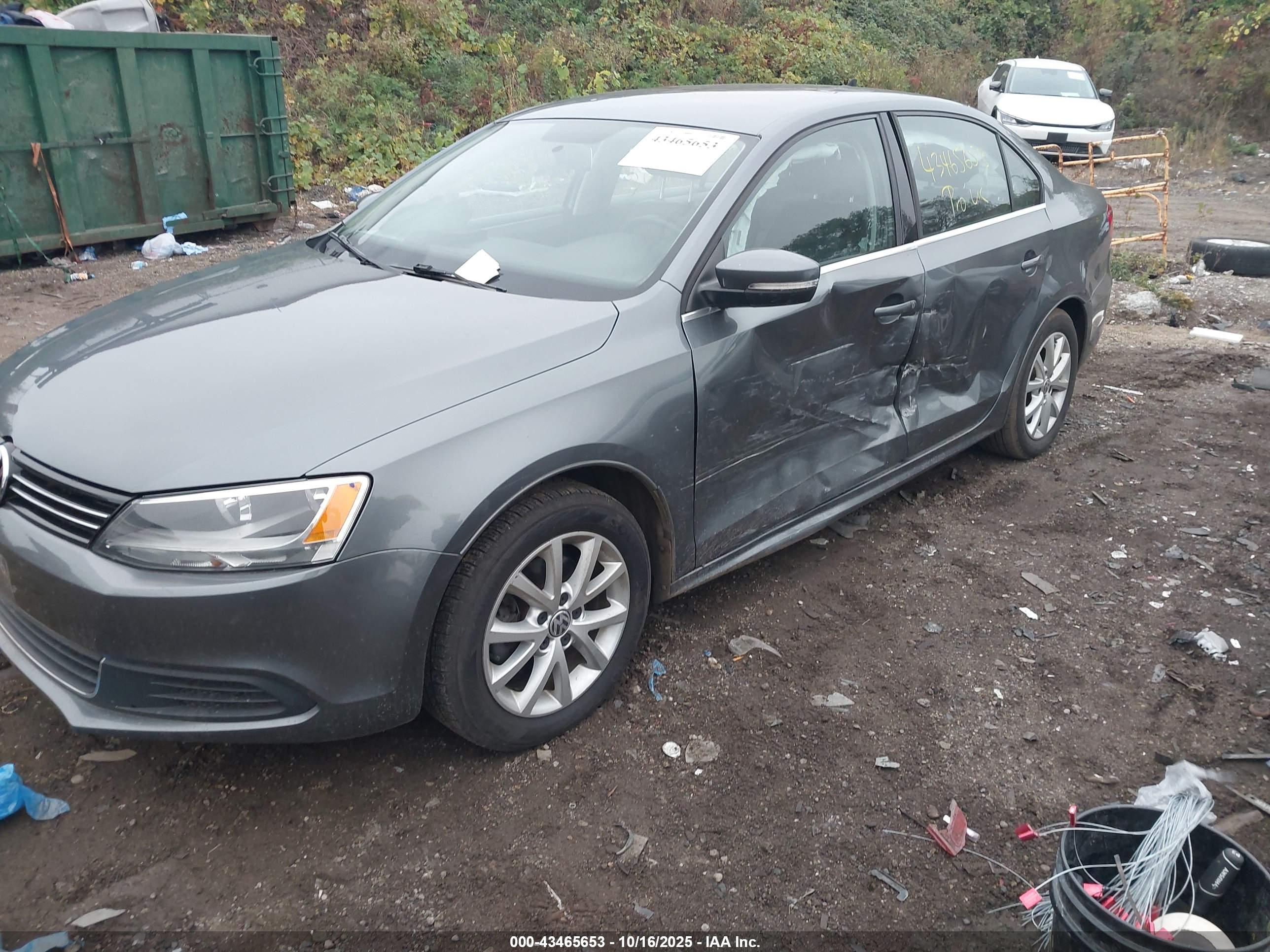 VOLKSWAGEN JETTA image 6