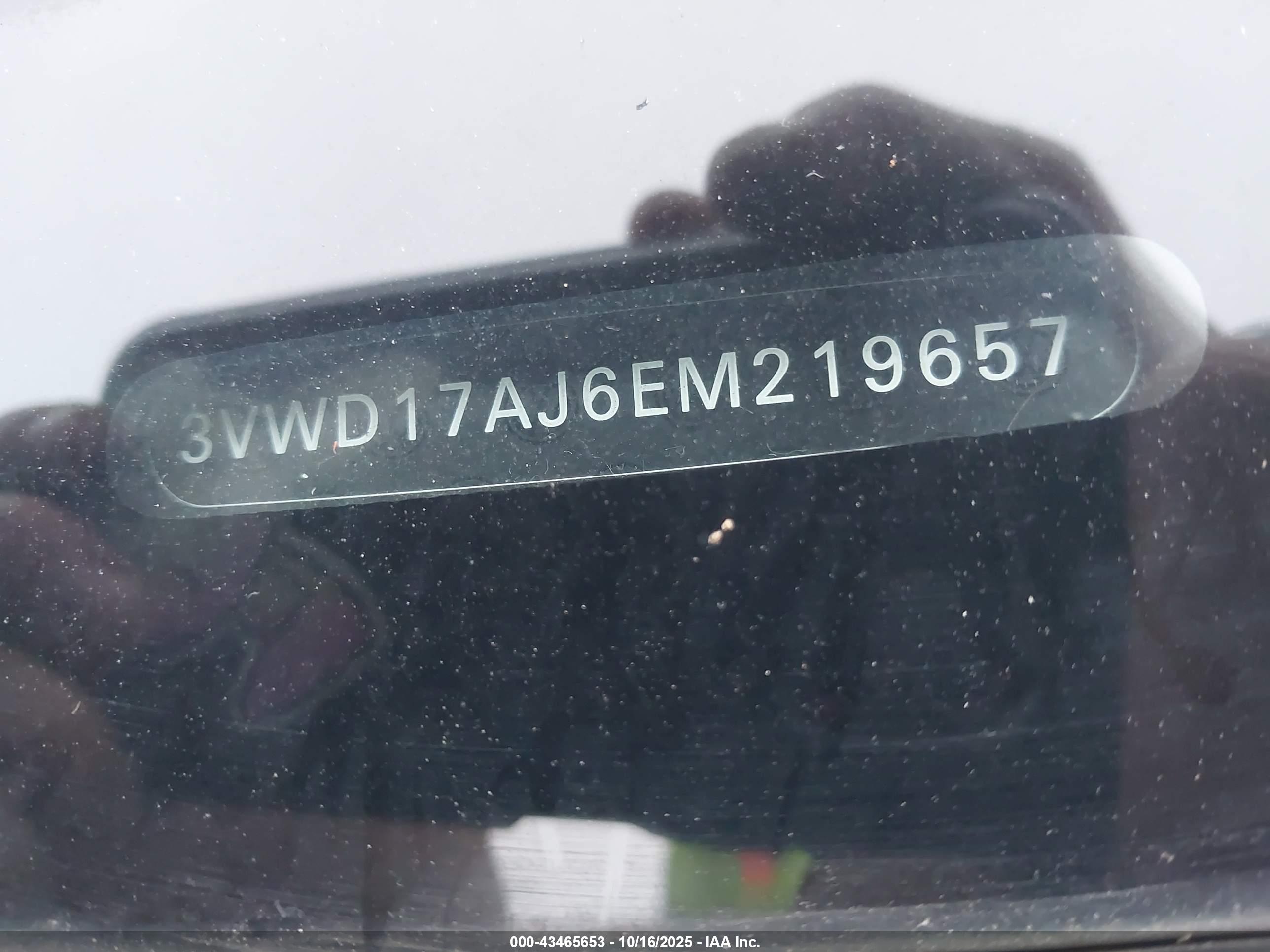 VOLKSWAGEN JETTA image 9
