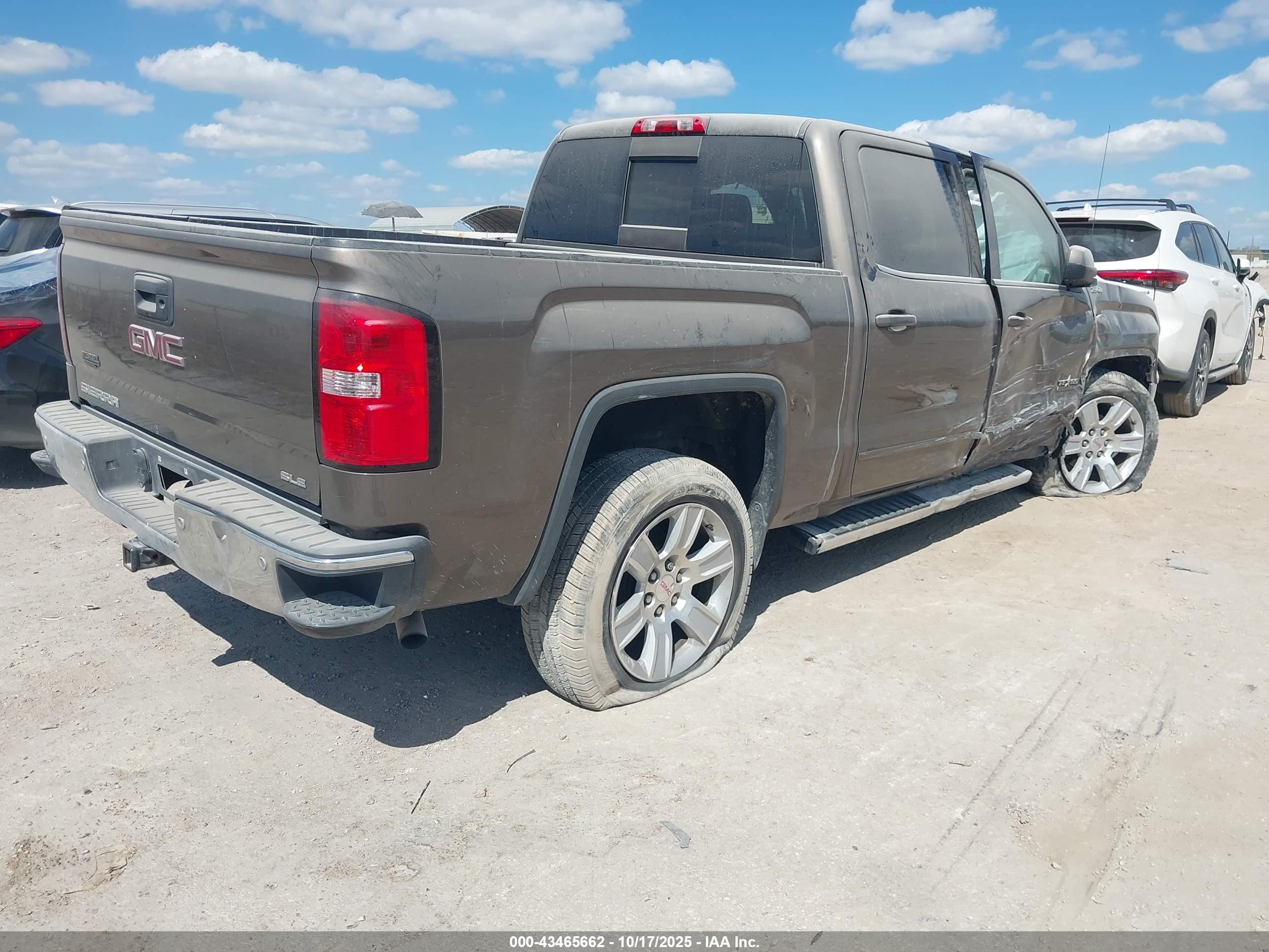 GMC SIERRA image 4