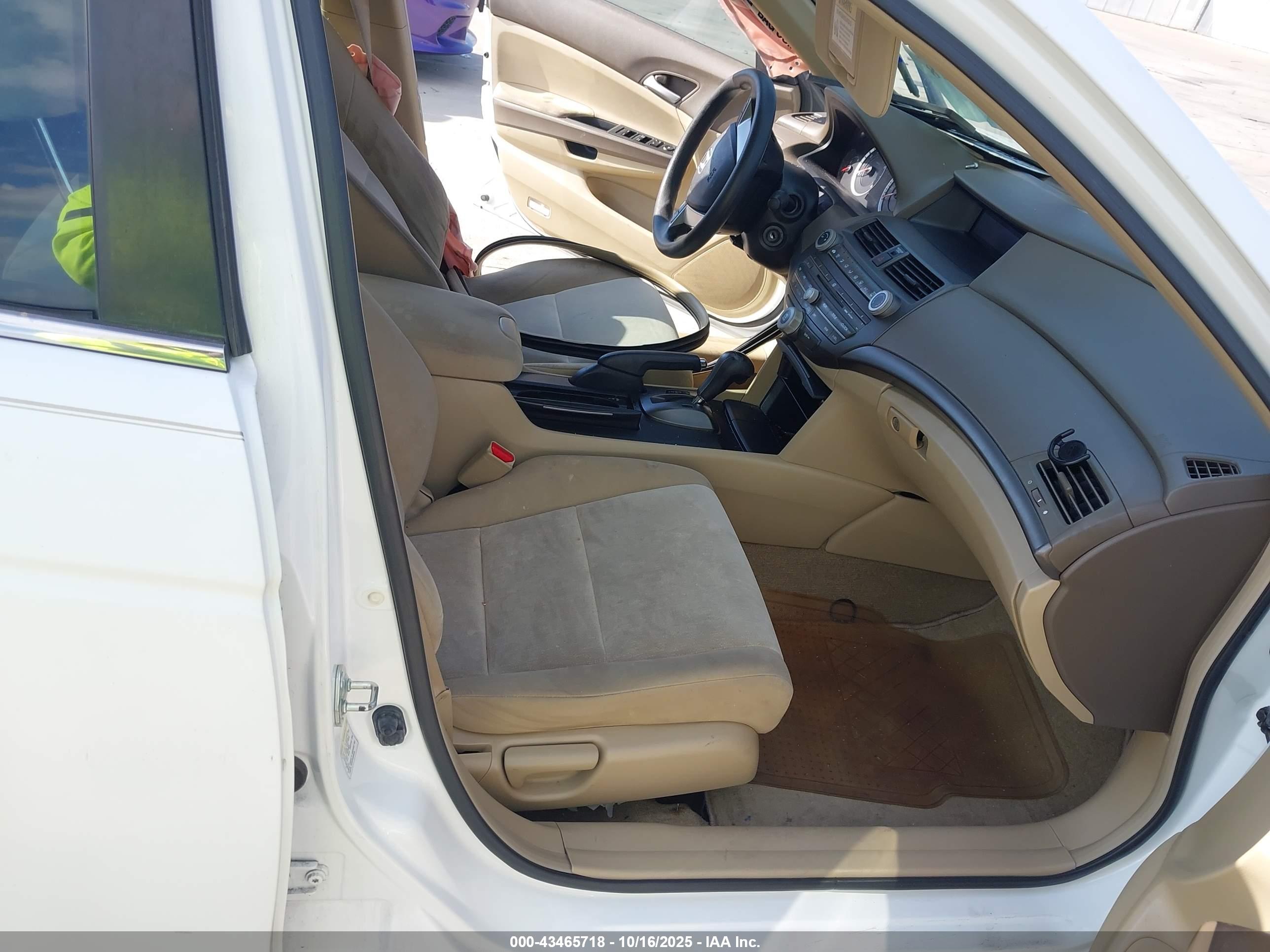 HONDA ACCORD image 5