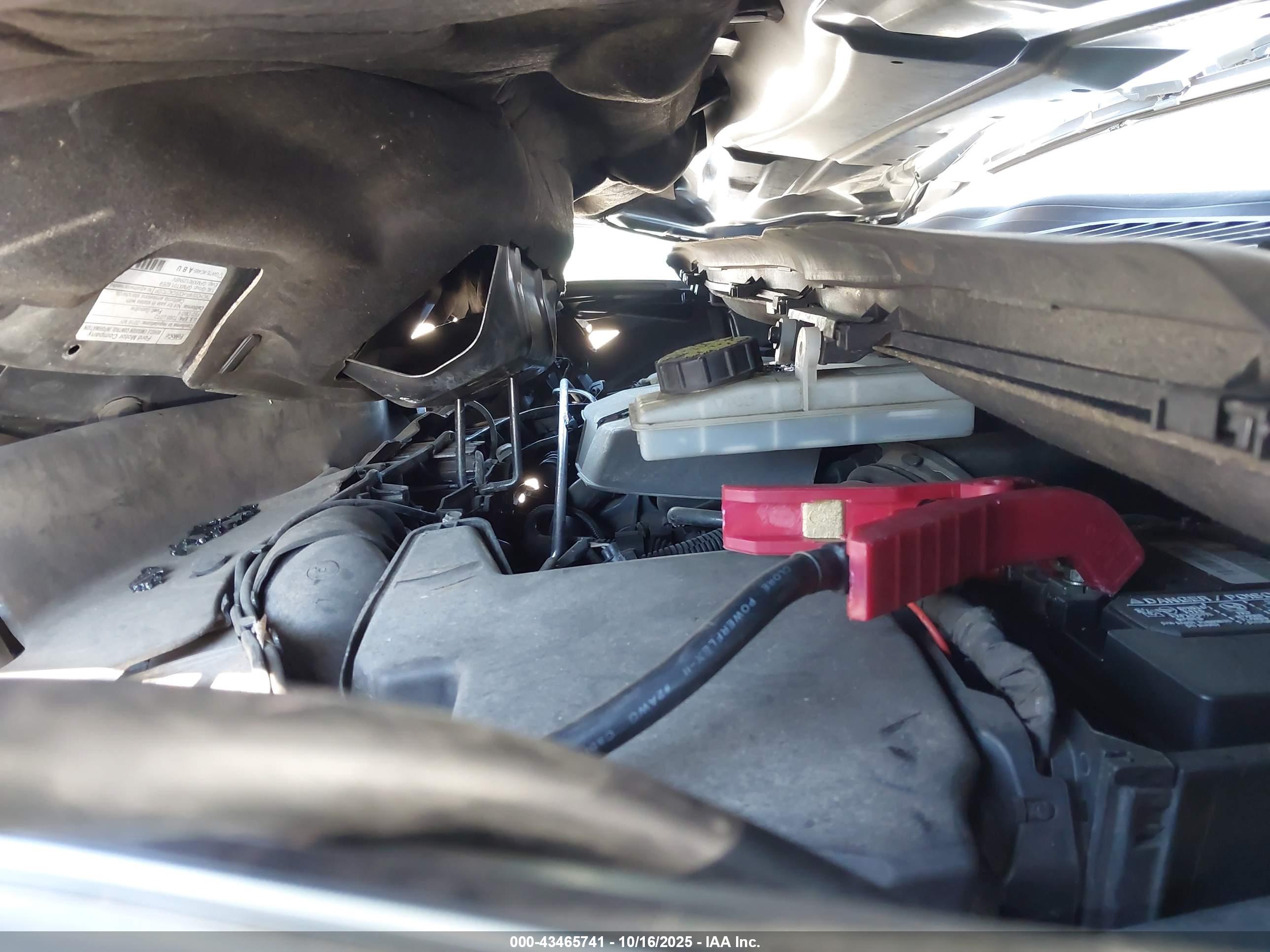 FORD ESCAPE image 10