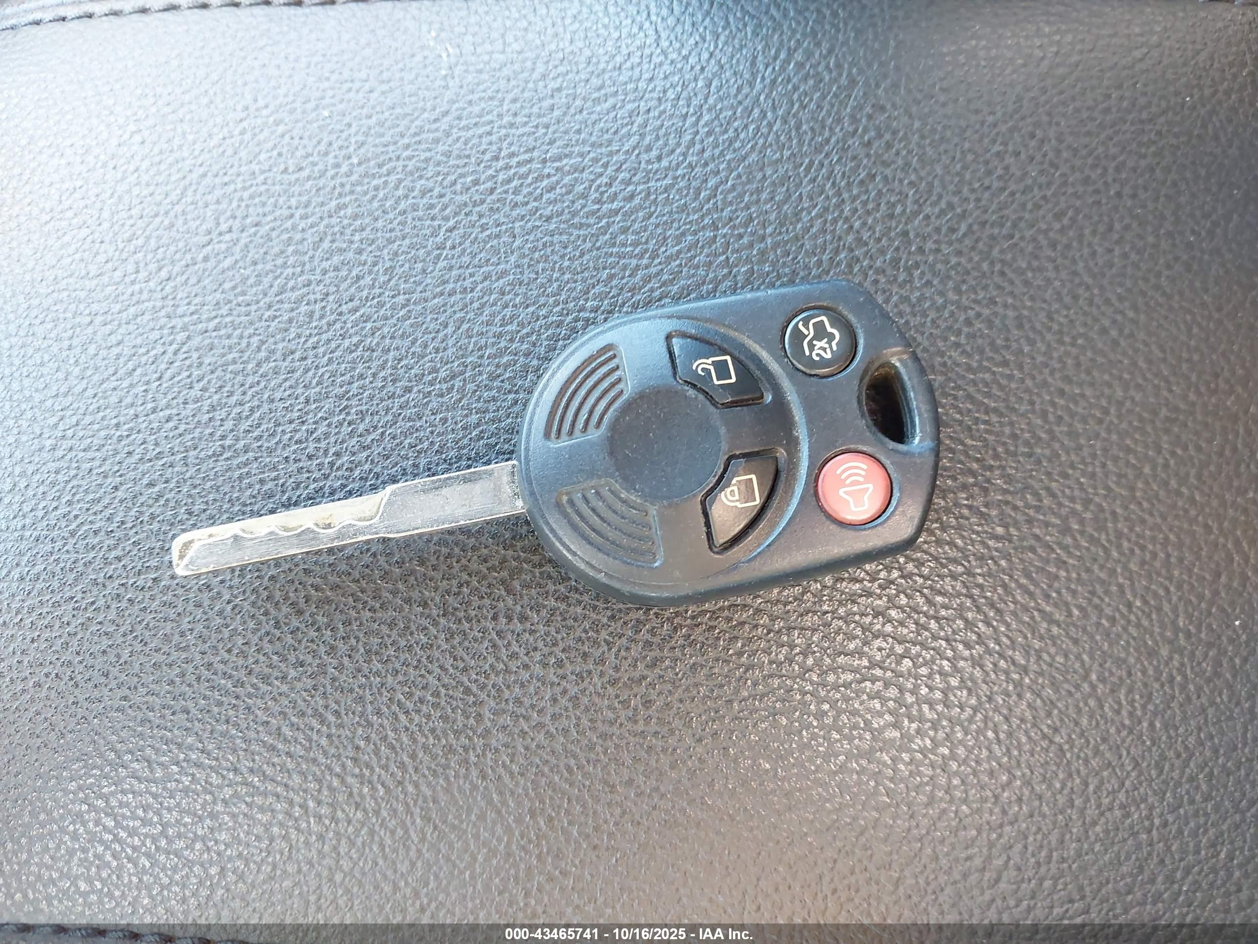 FORD ESCAPE image 11