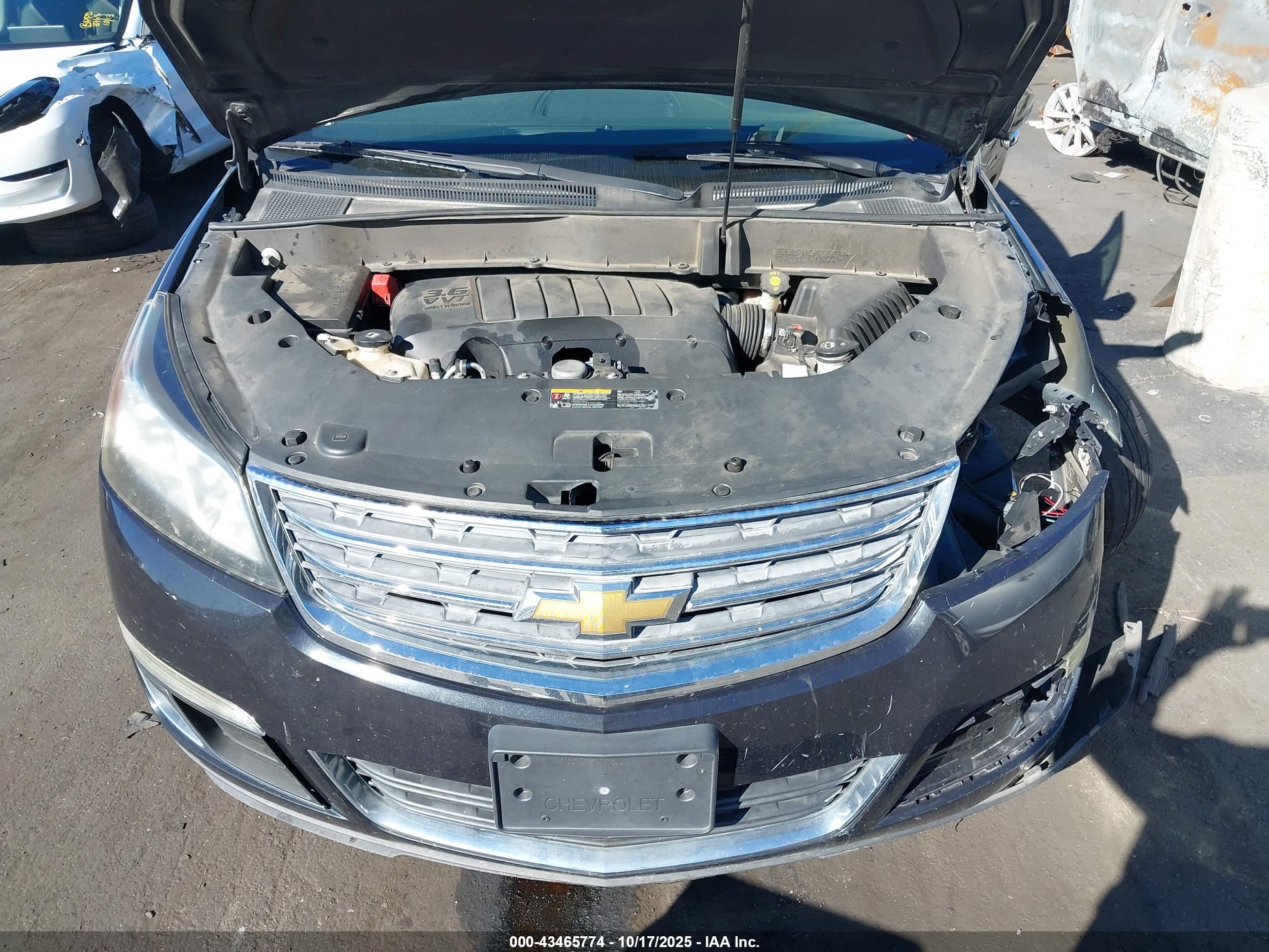 CHEVROLET TRAVERSE image 10