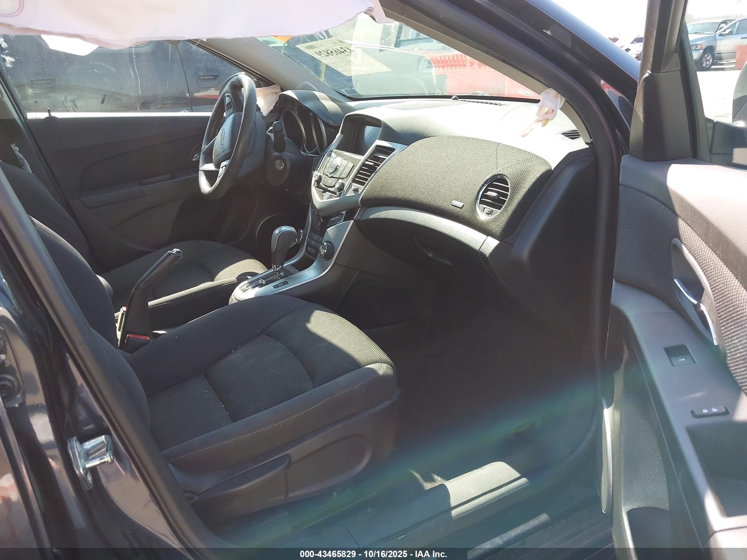 CHEVROLET CRUZE image 5