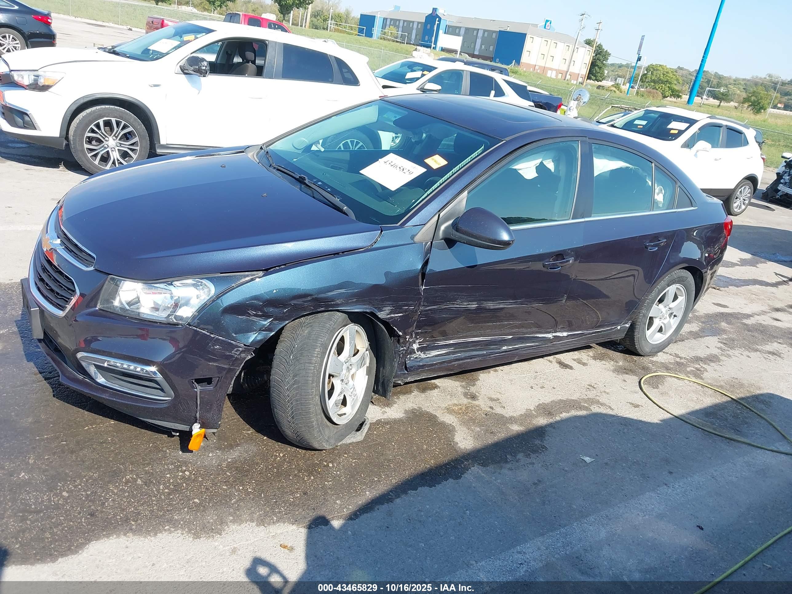 CHEVROLET CRUZE image 6