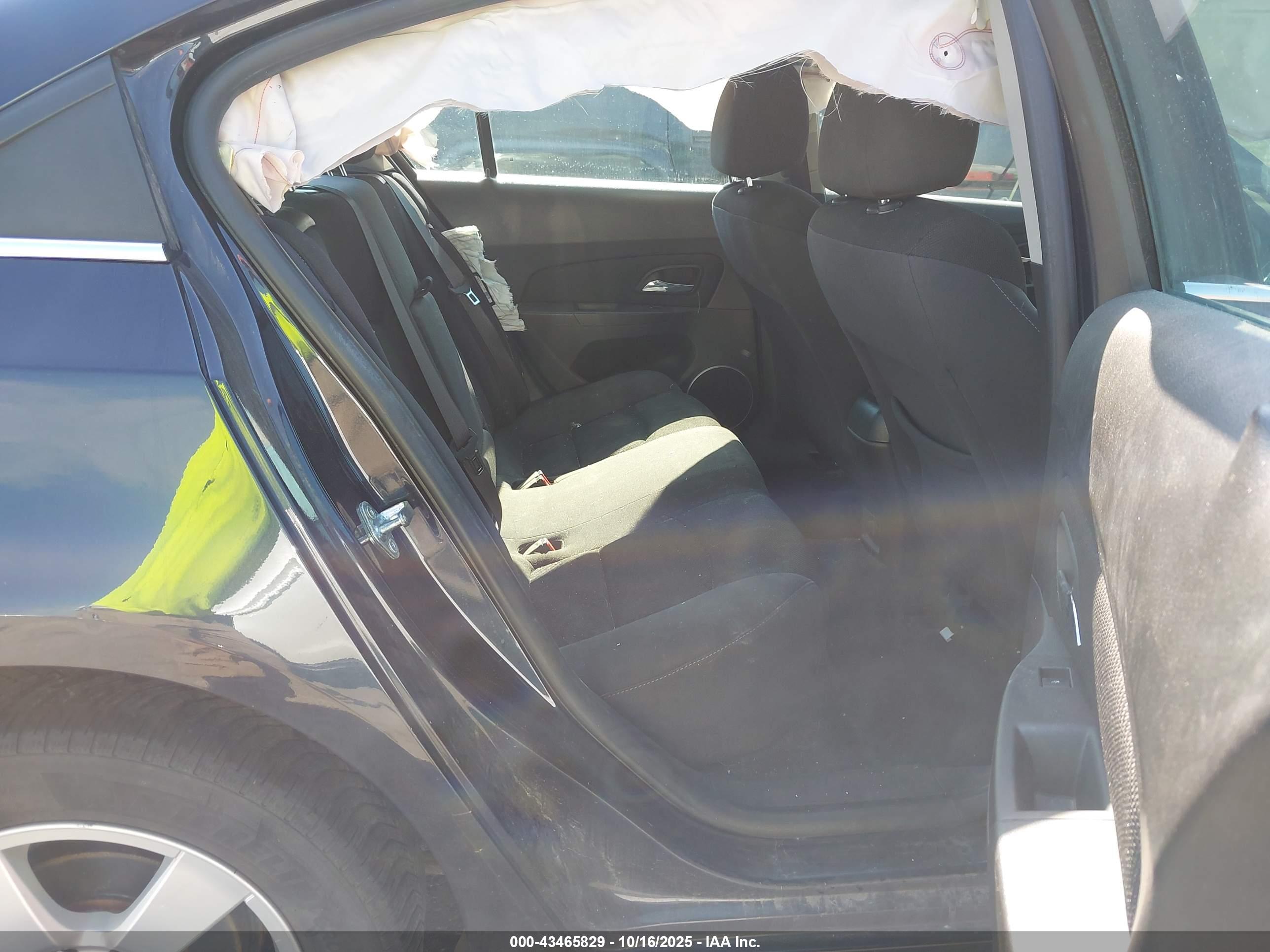 CHEVROLET CRUZE image 8