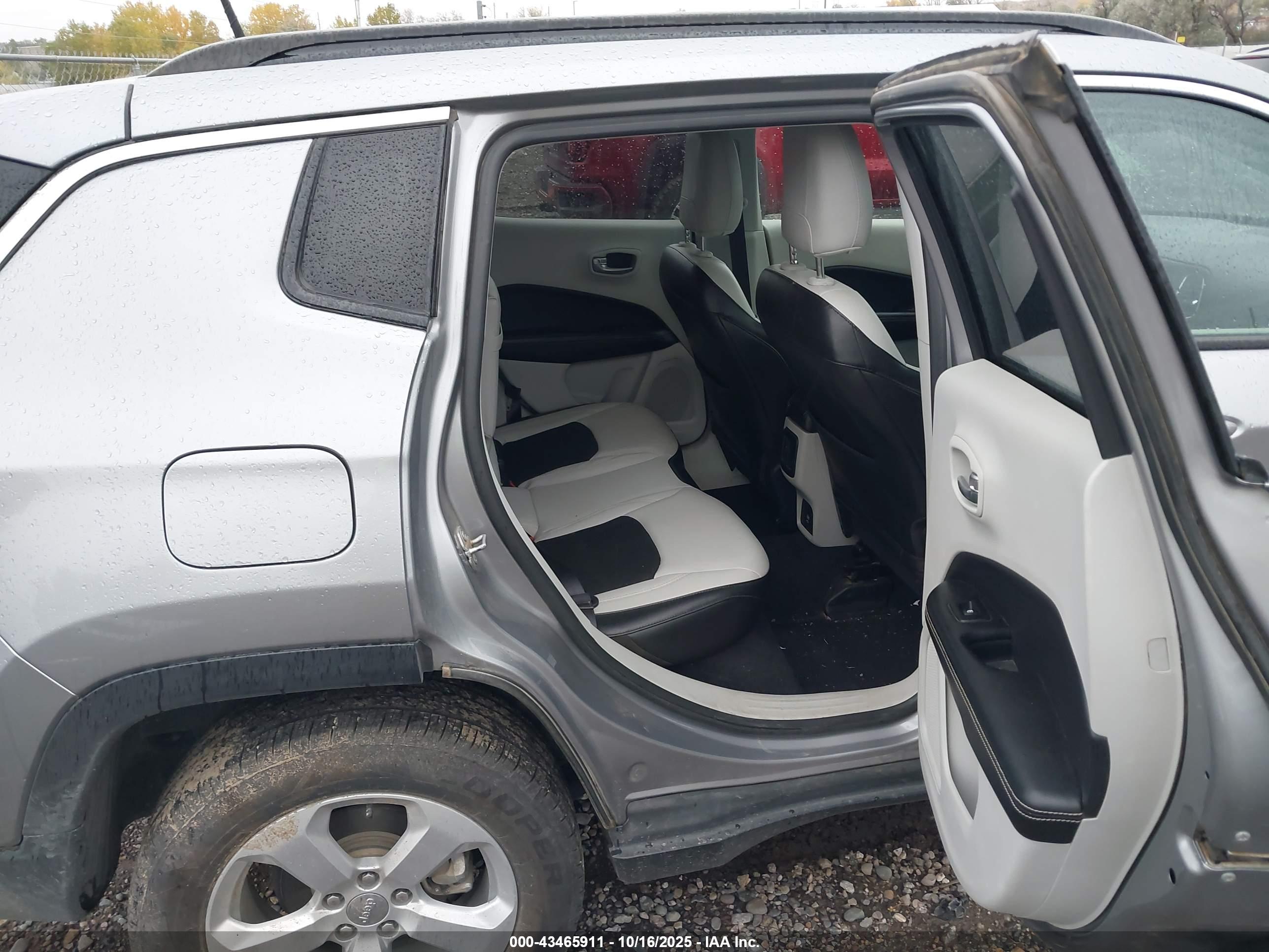 JEEP COMPASS image 8