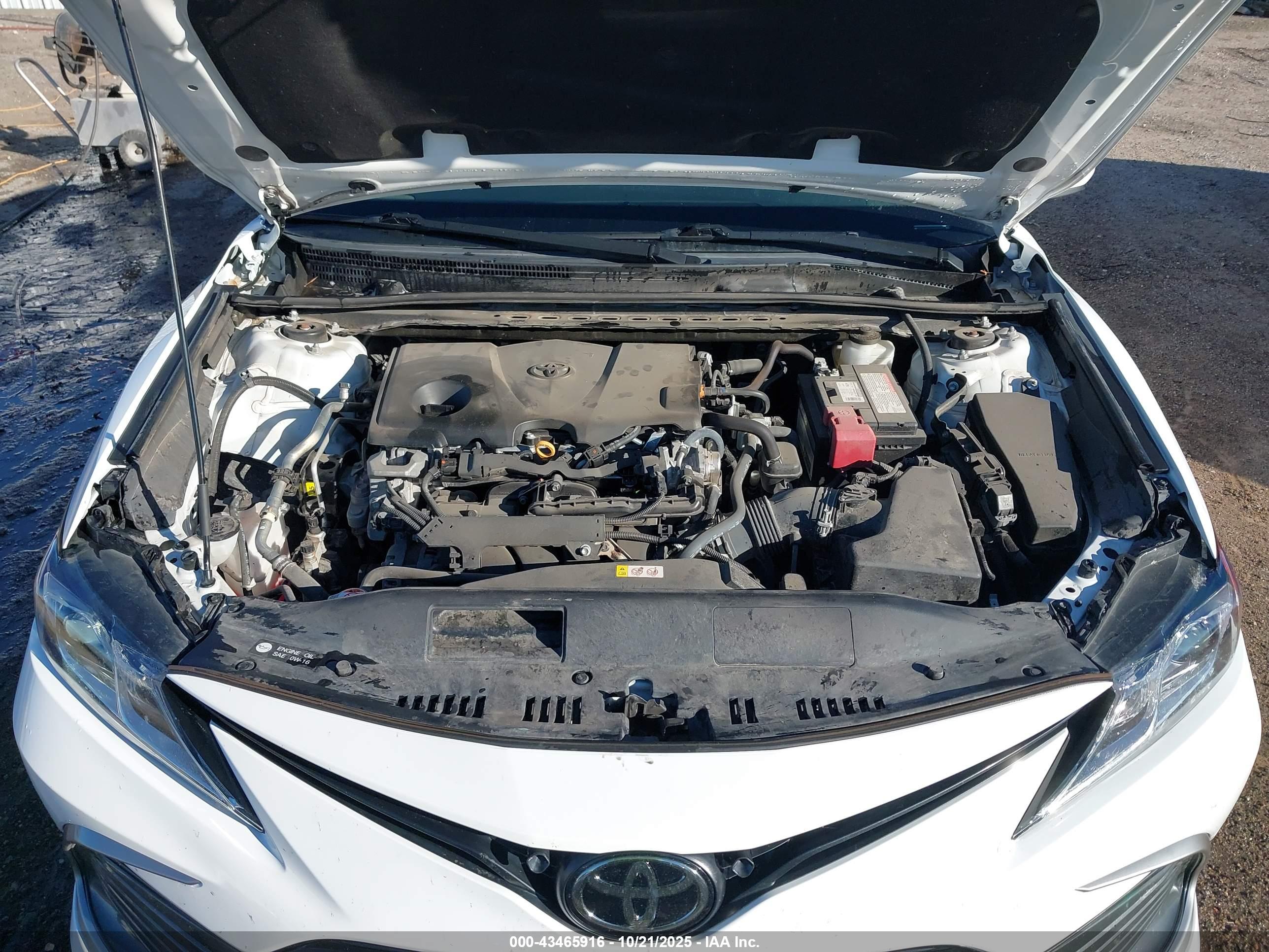 TOYOTA CAMRY image 10