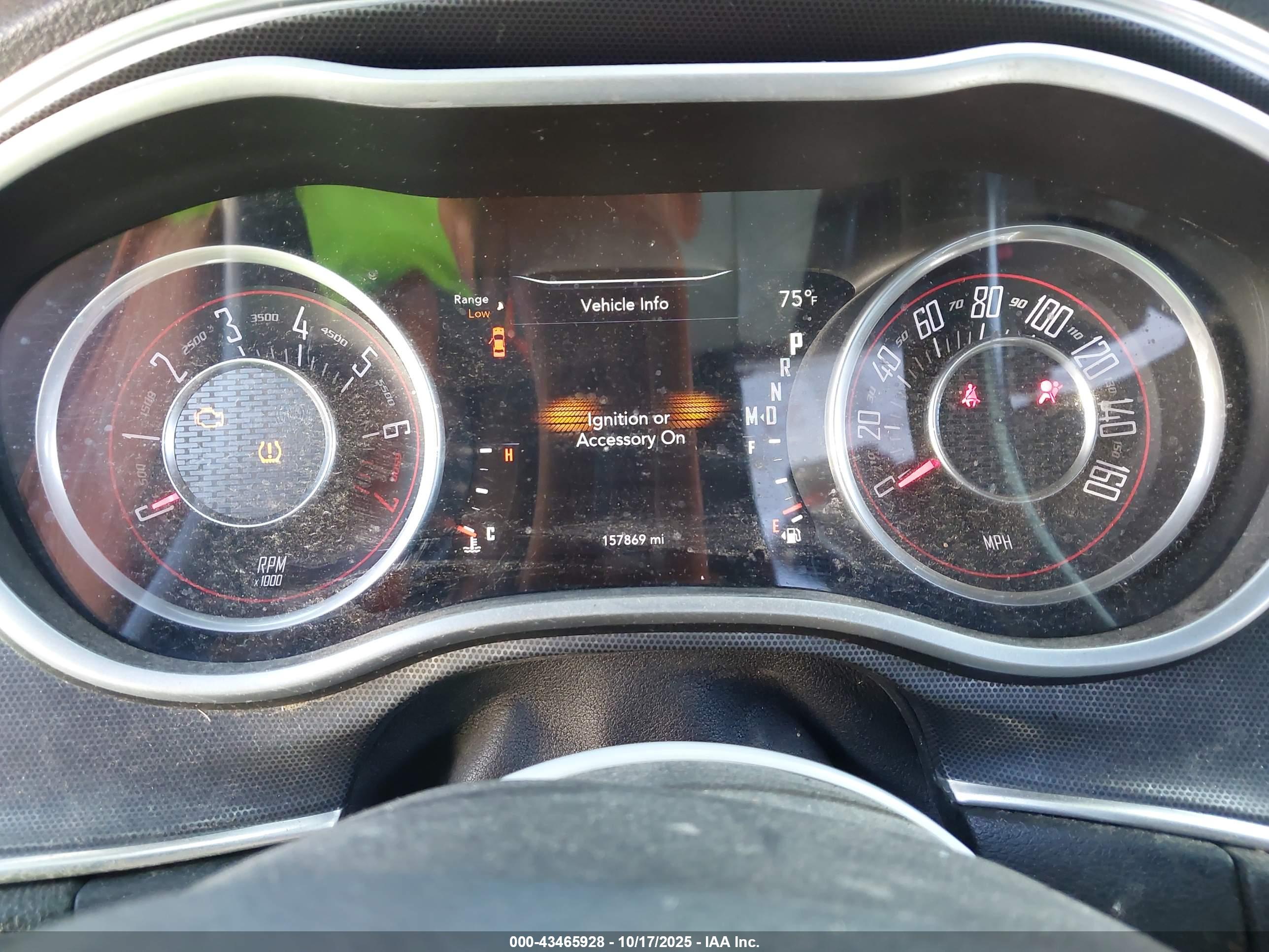 DODGE CHALLENGER image 7