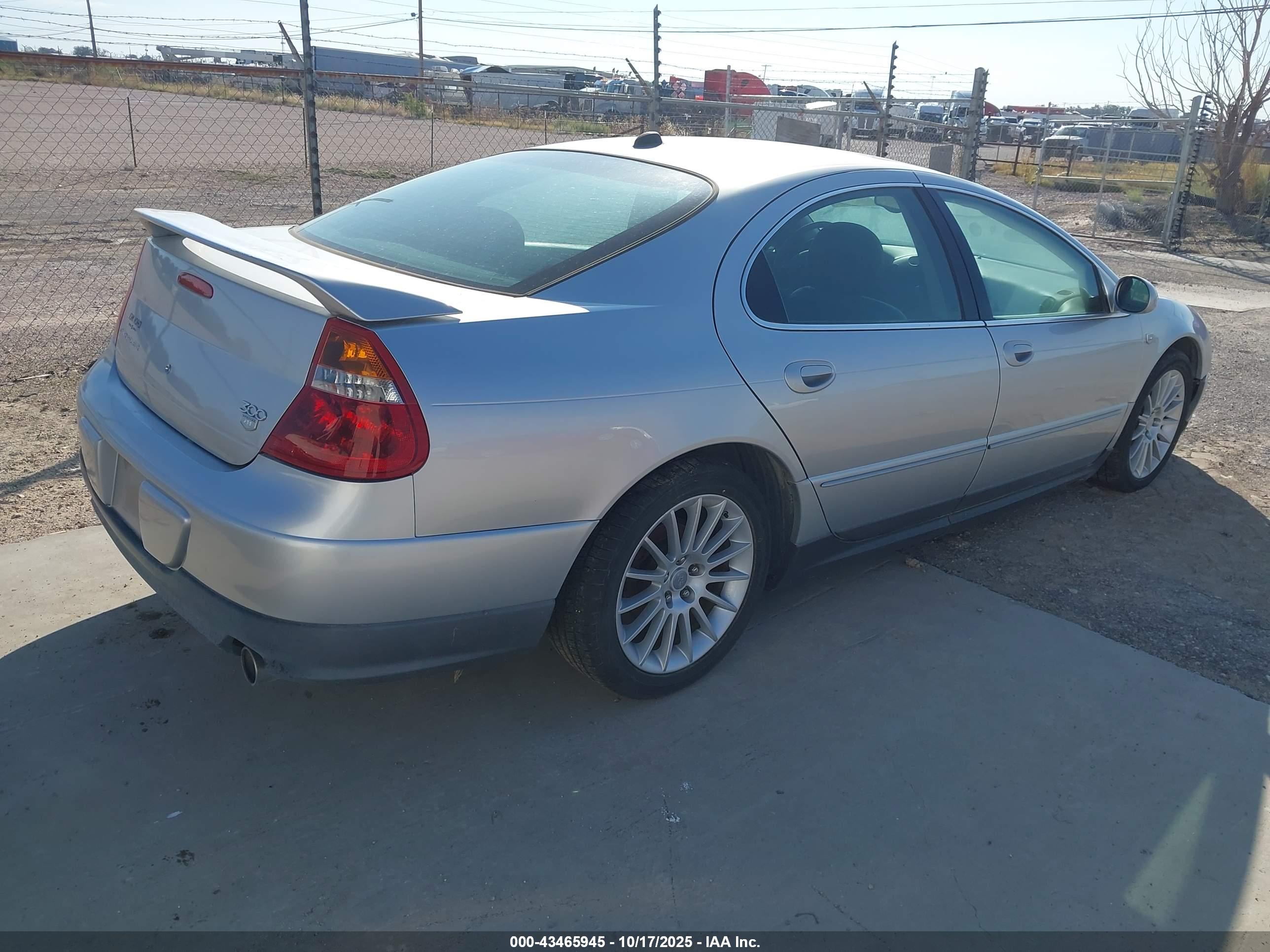CHRYSLER 300M image 4