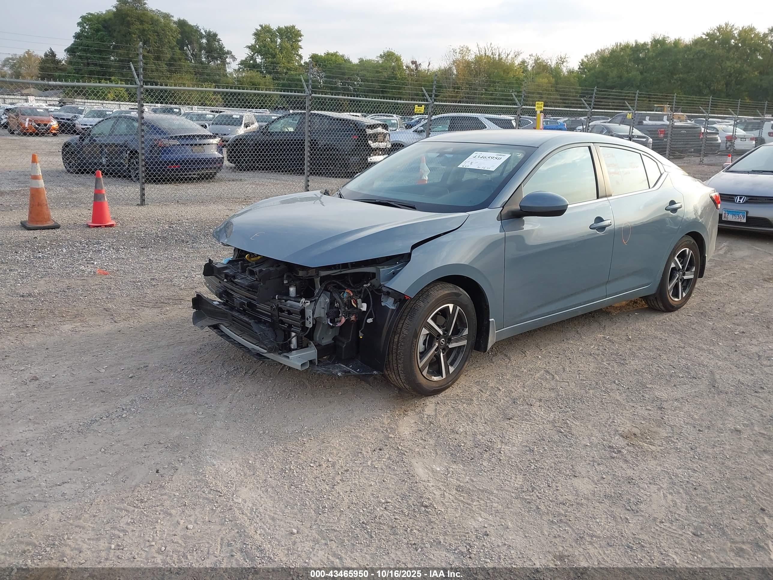 NISSAN SENTRA image 2