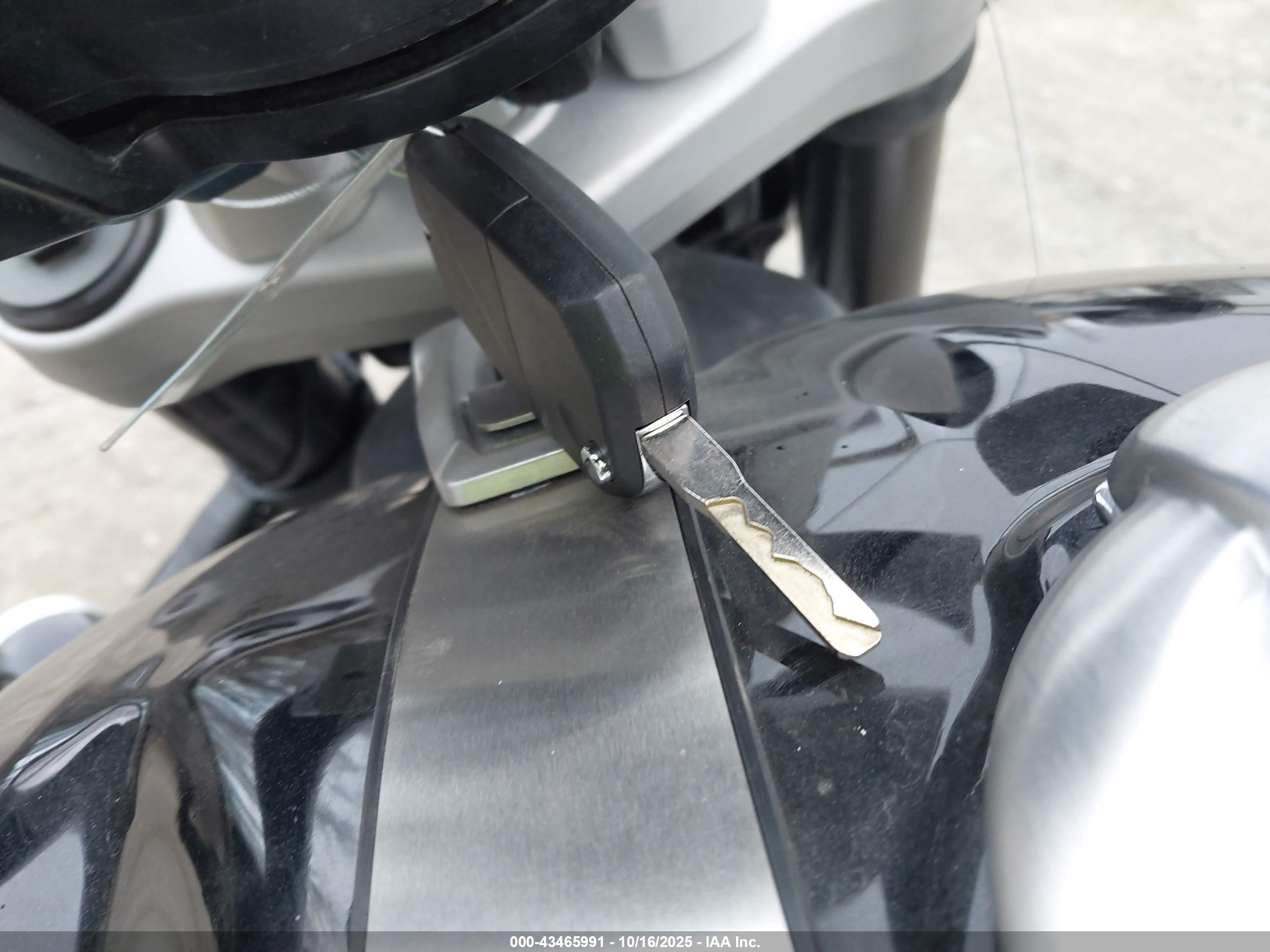 TRIUMPH MOTORCYCLE image 11