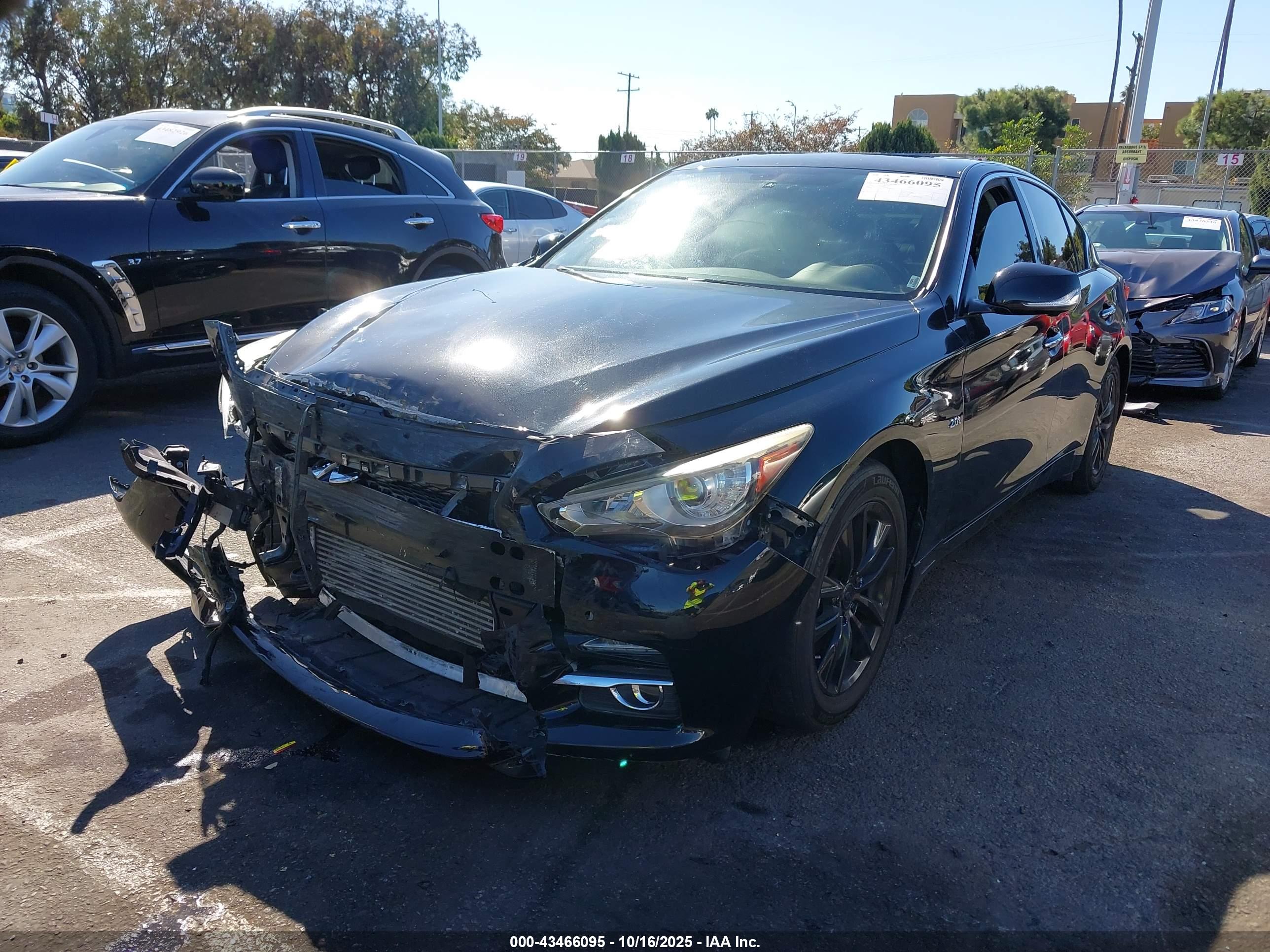 INFINITI Q50 image 2