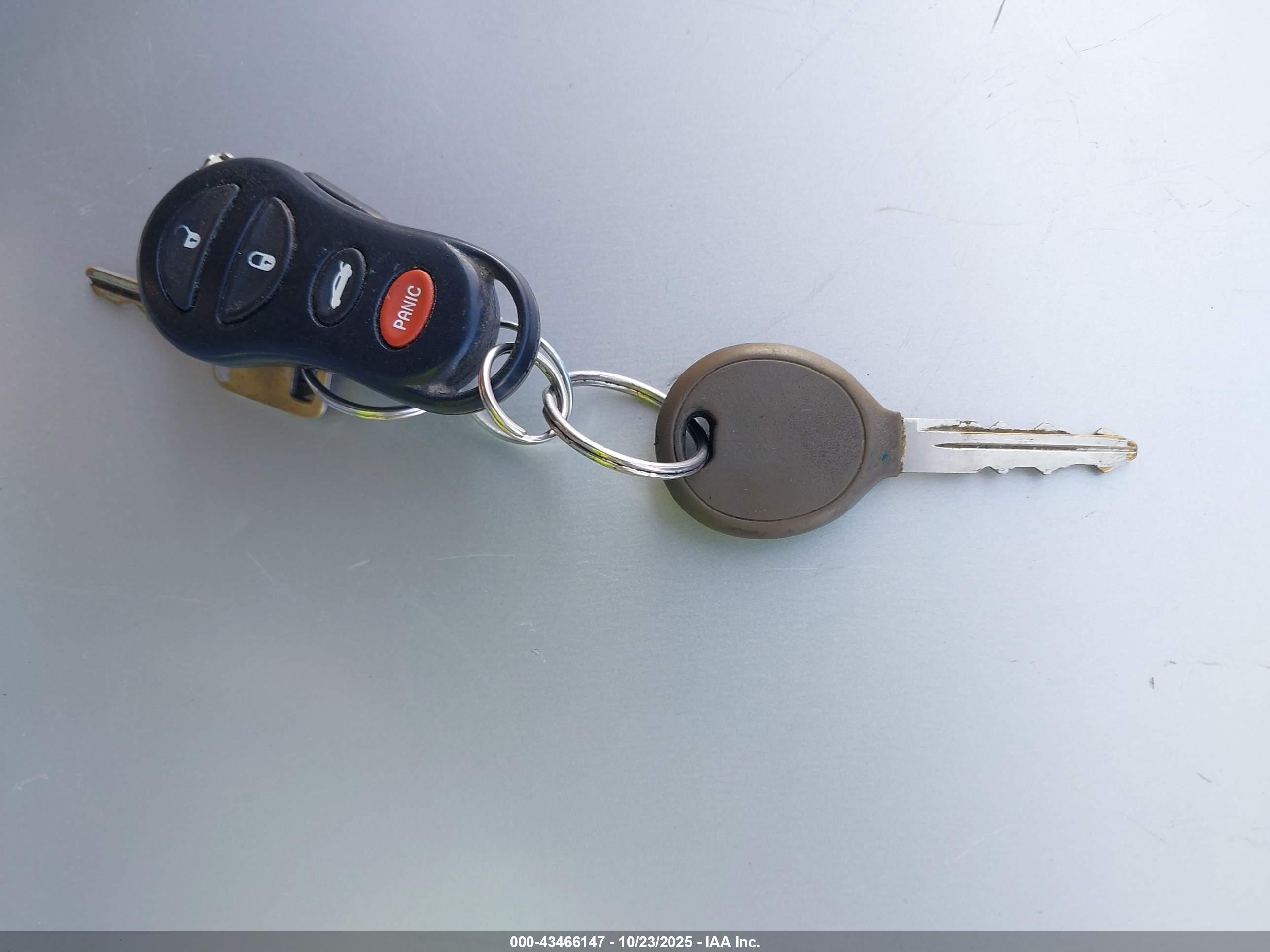 JEEP LIBERTY image 11