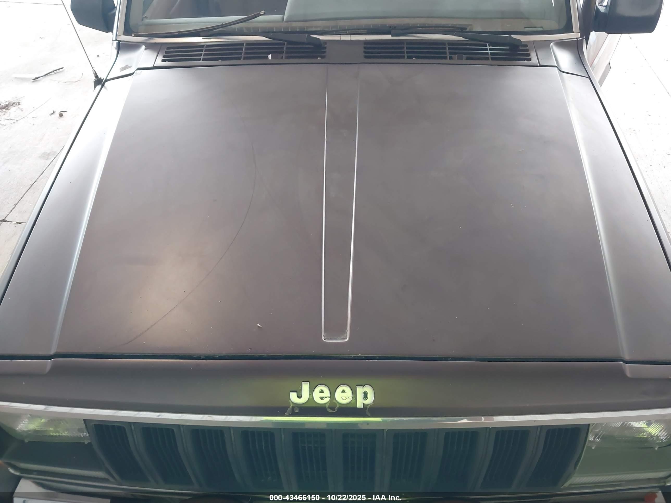 JEEP CHEROKEE image 10