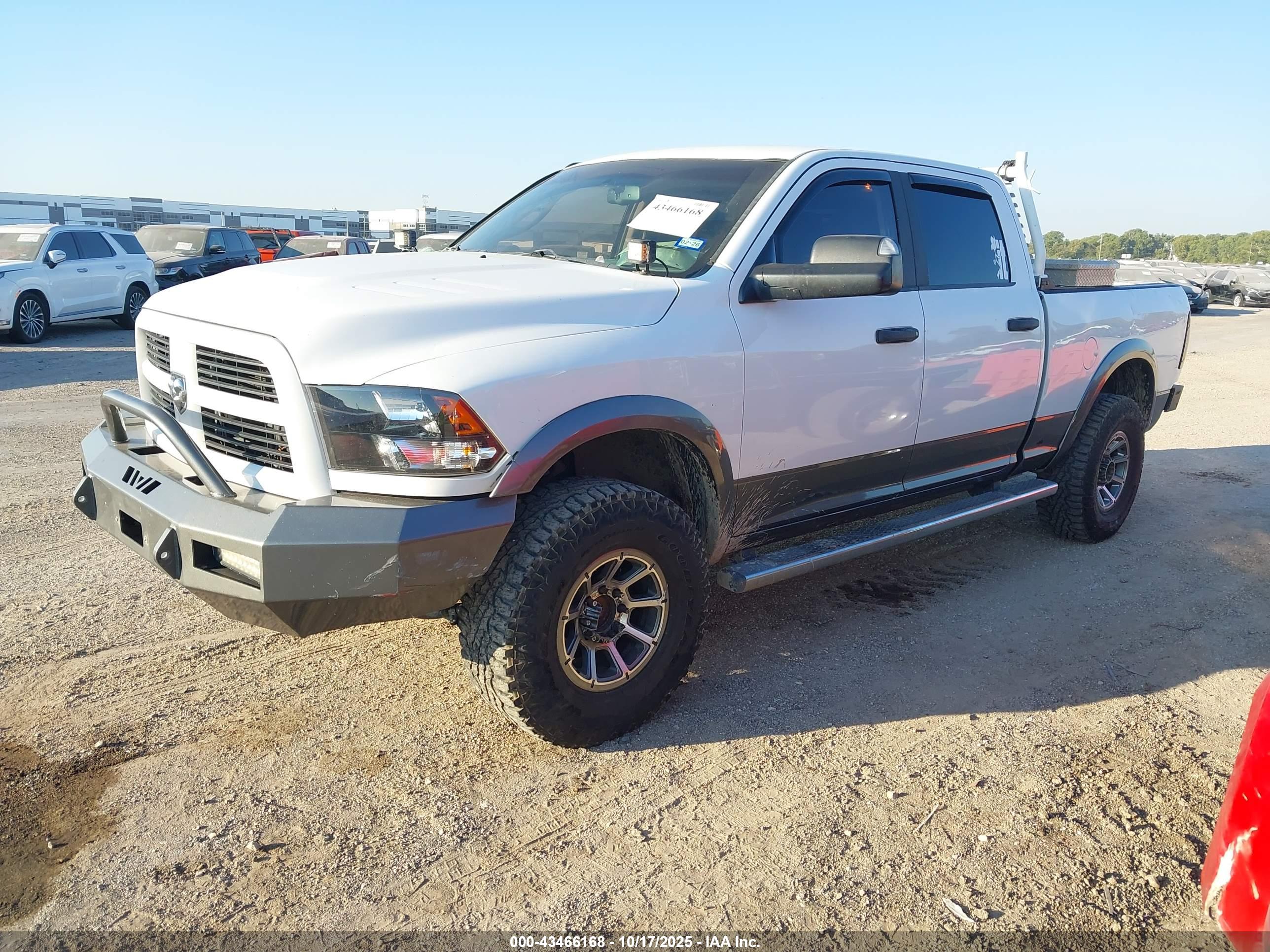 RAM 2500 image 2