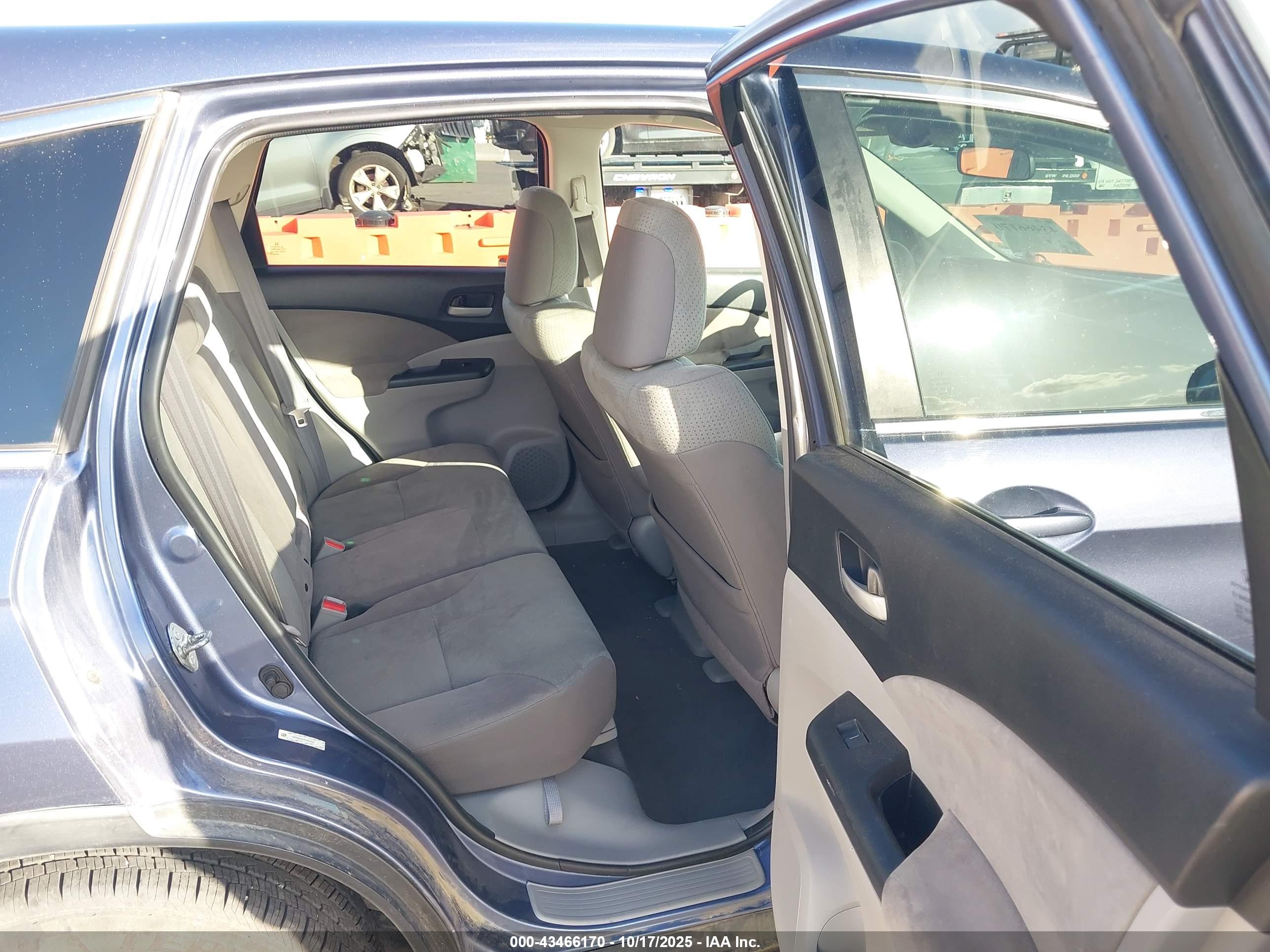 HONDA CR-V image 8