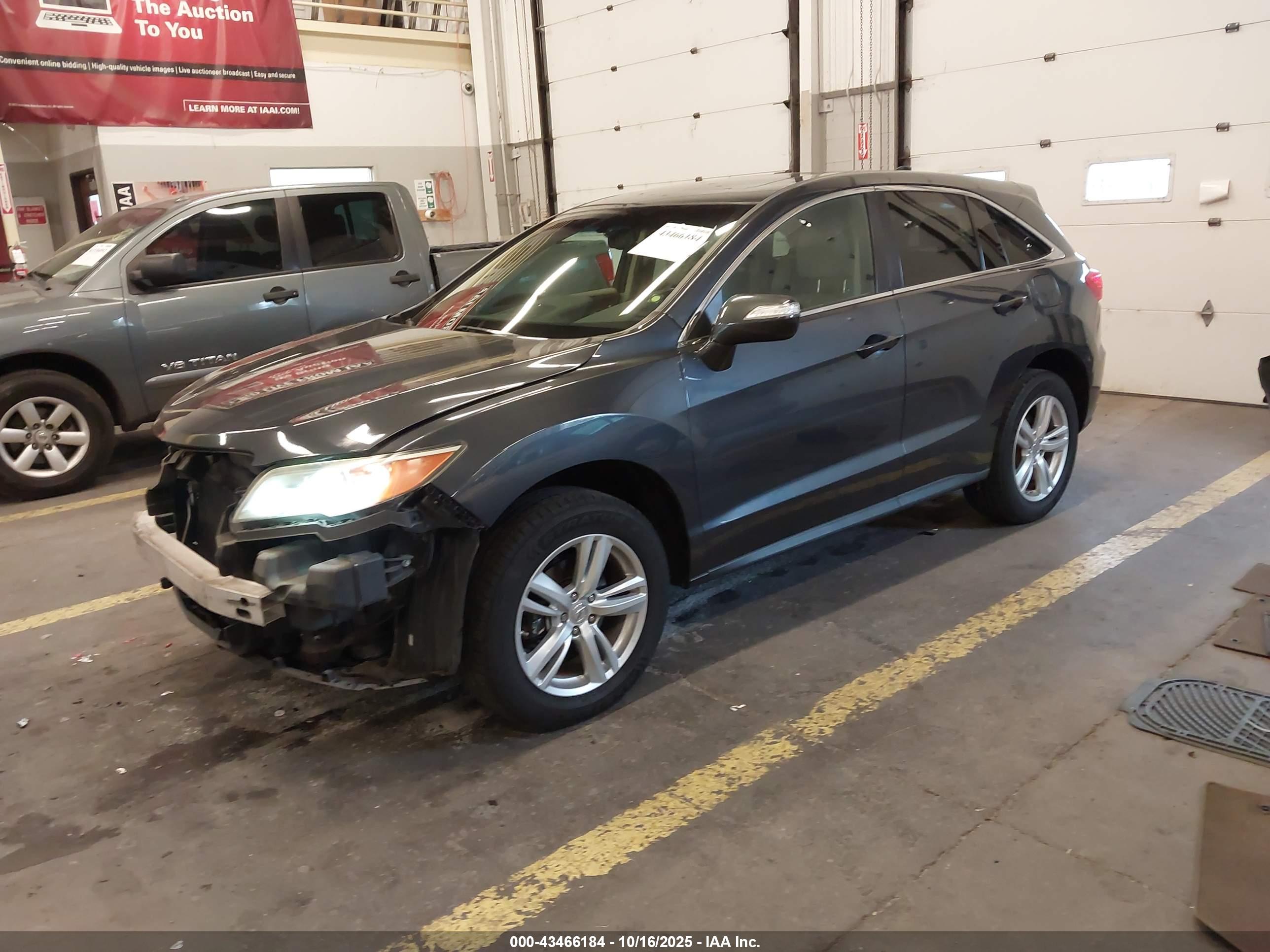 ACURA RDX image 2