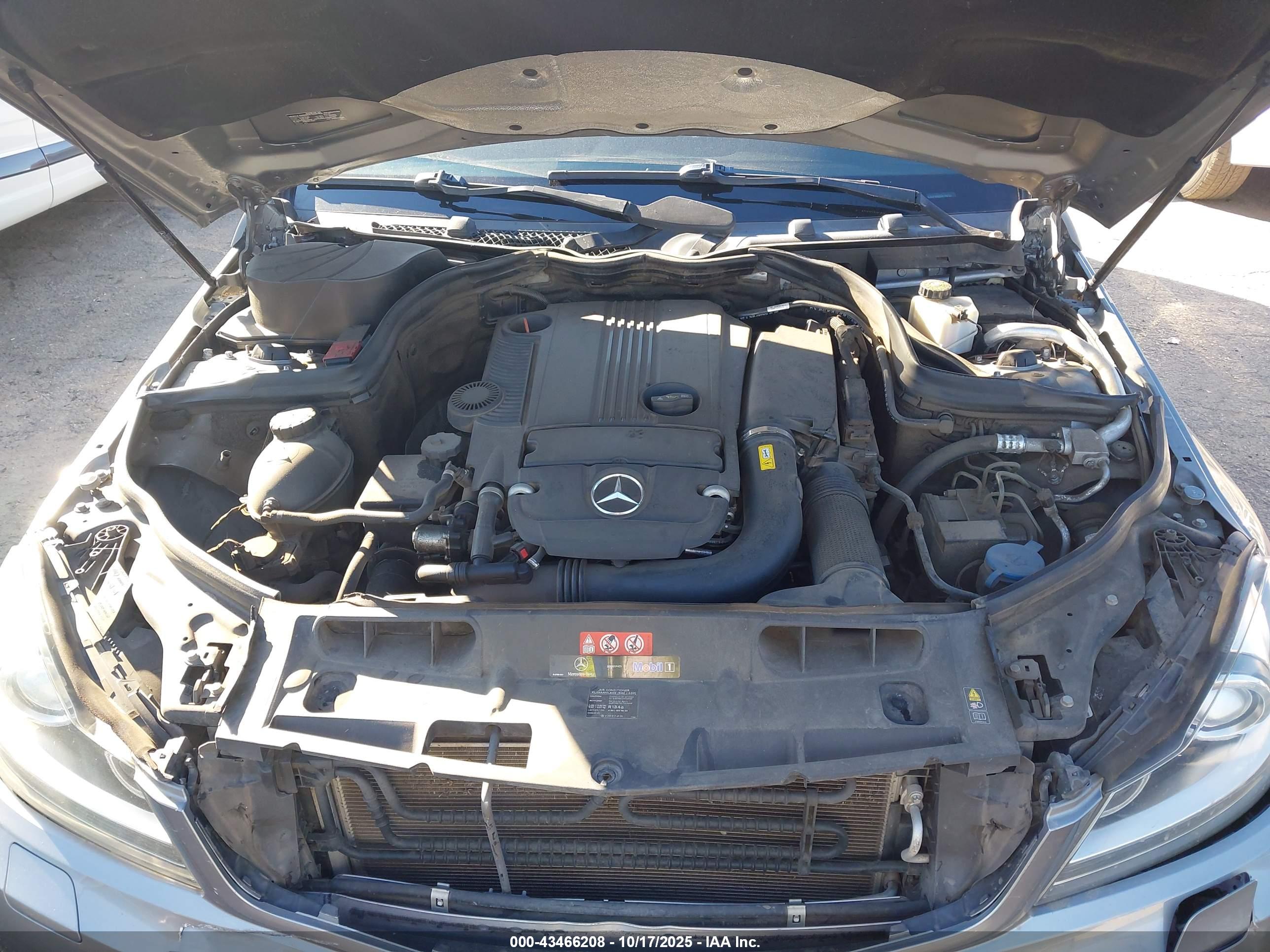 MERCEDES-BENZ C image 10