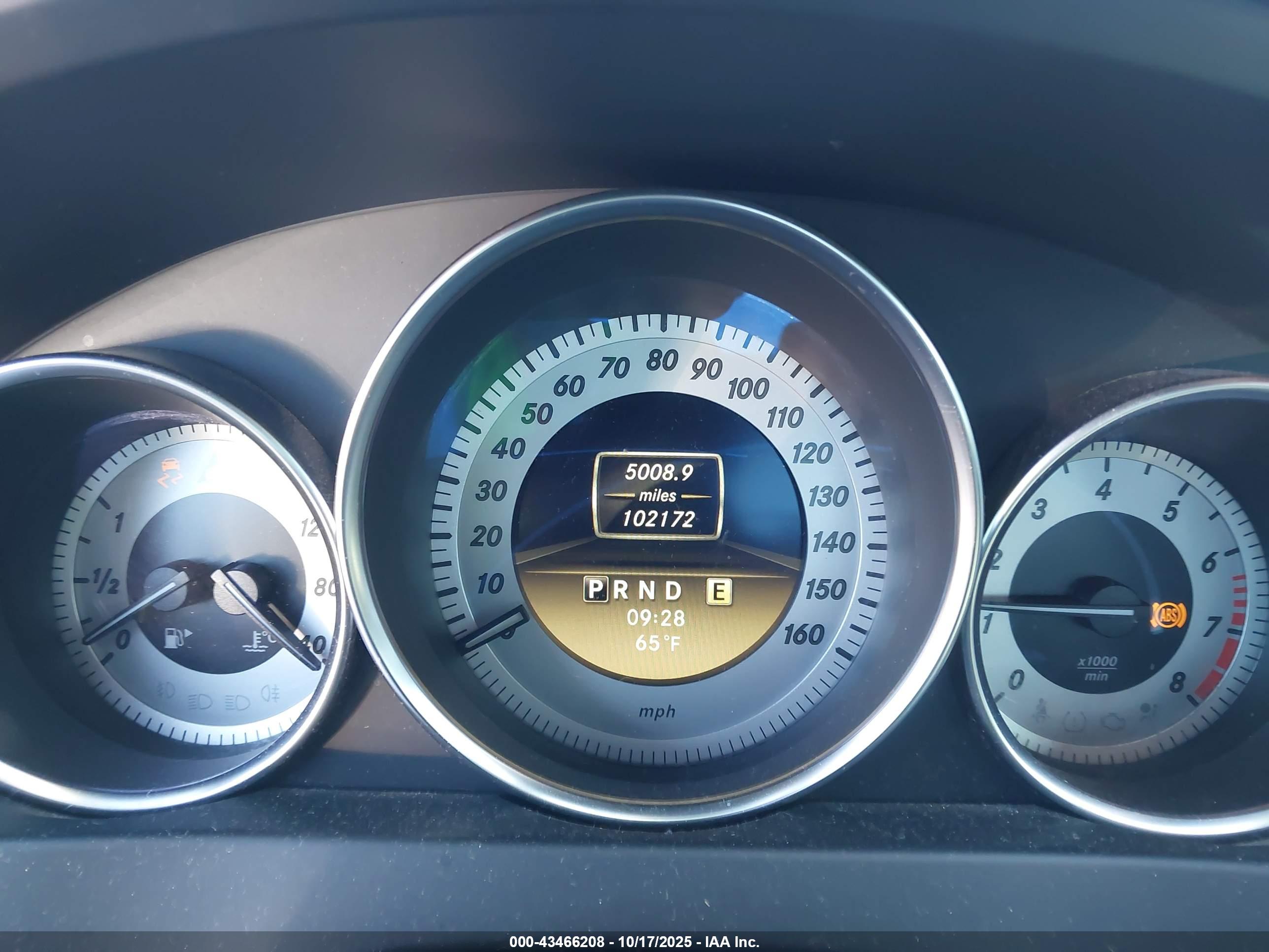 MERCEDES-BENZ C image 7