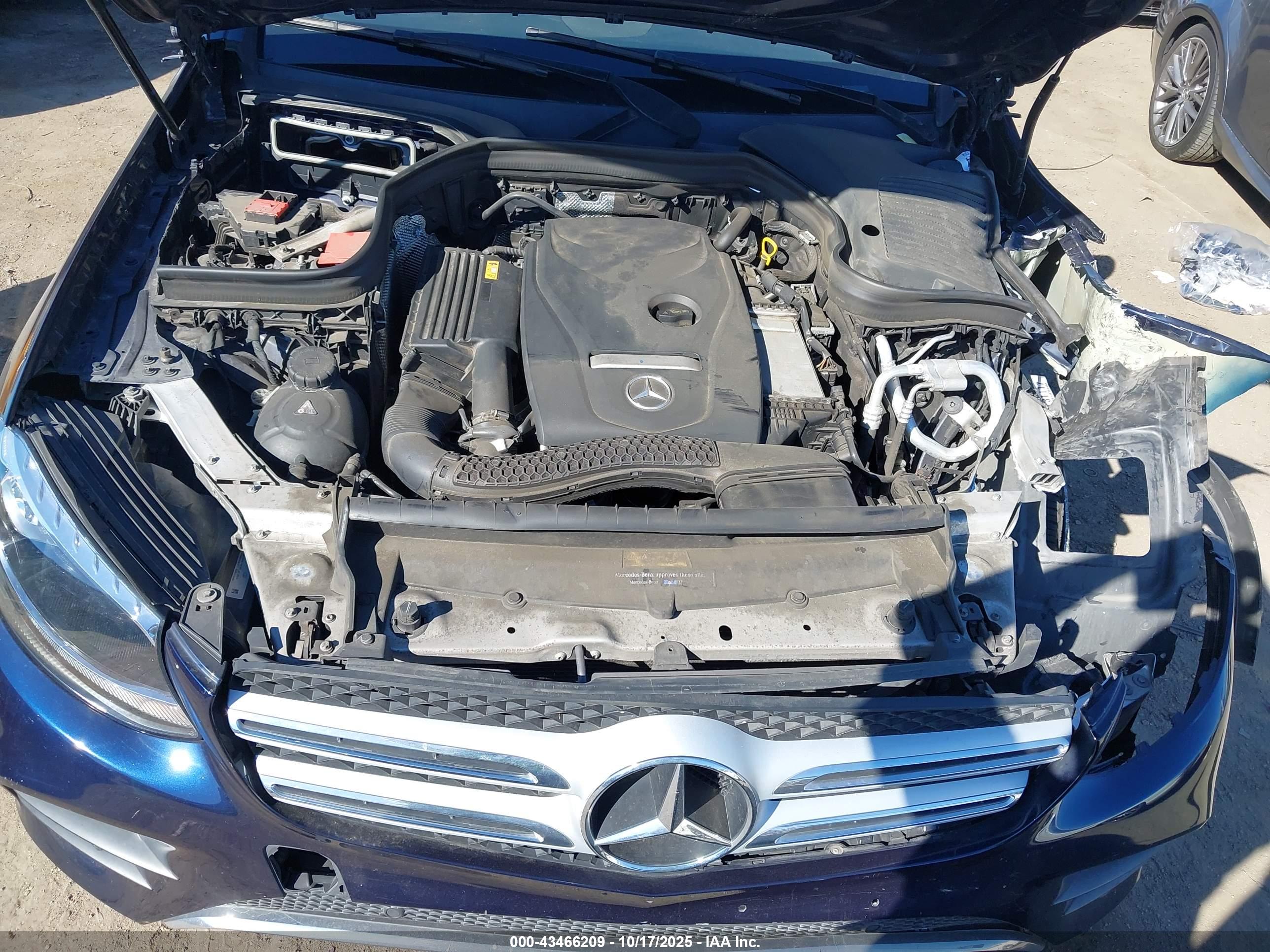 MERCEDES-BENZ GLC image 10