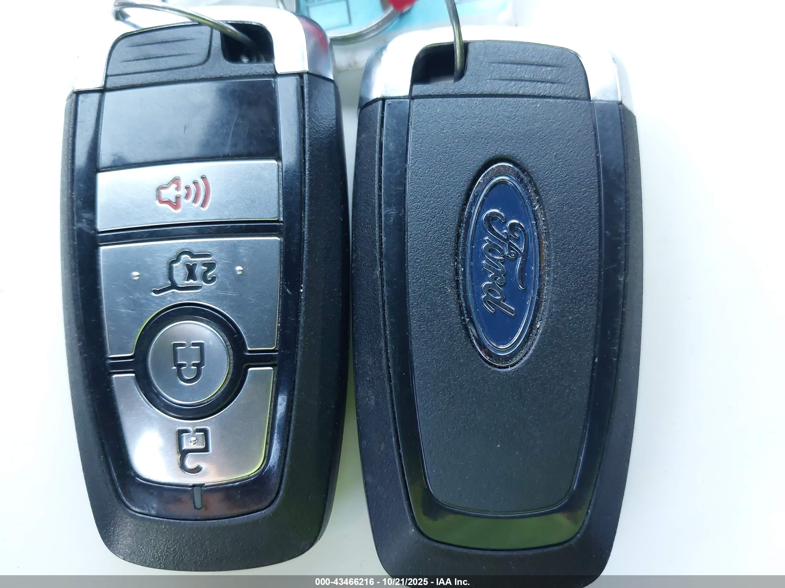 FORD ESCAPE image 11