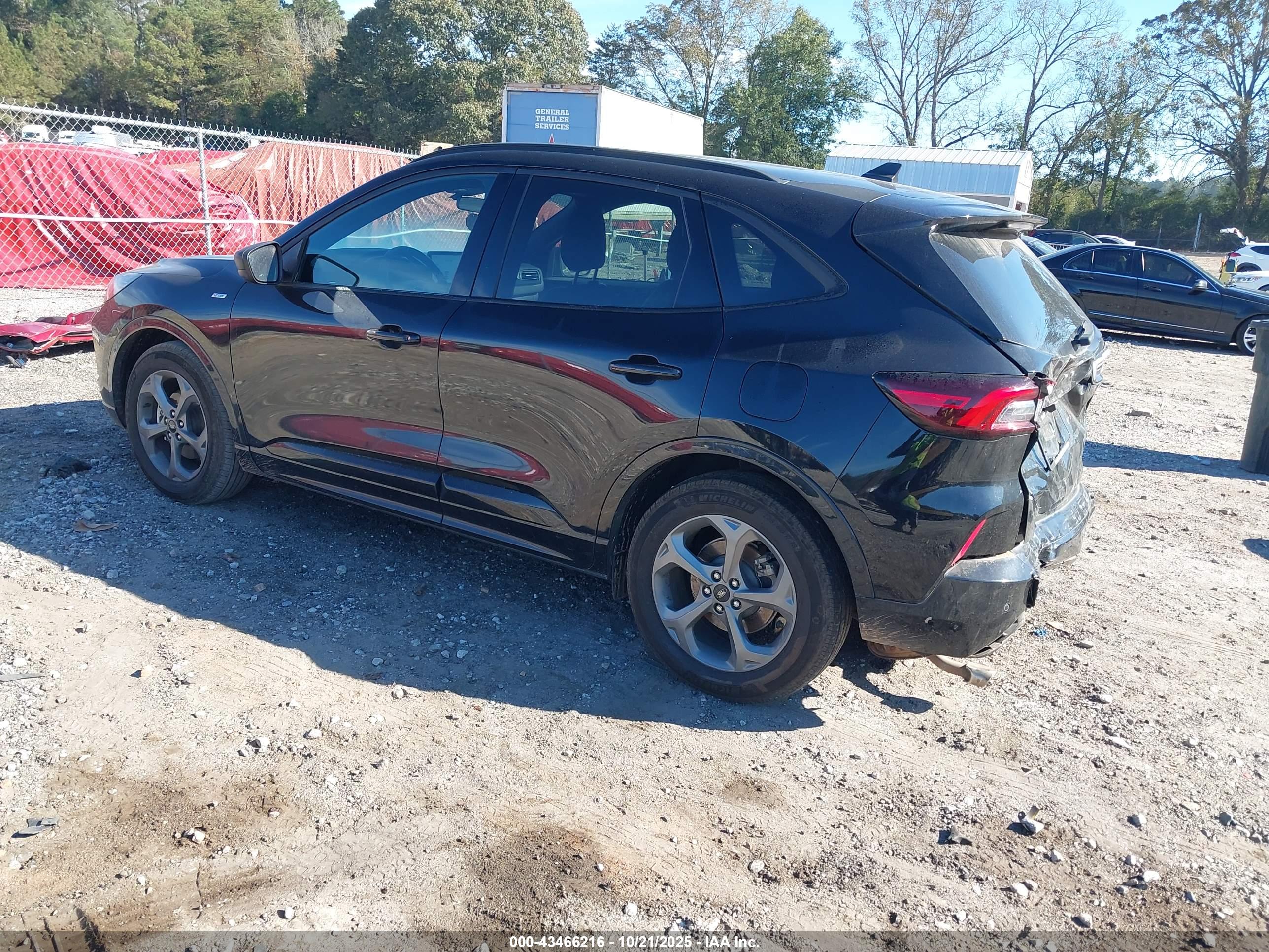 FORD ESCAPE image 3